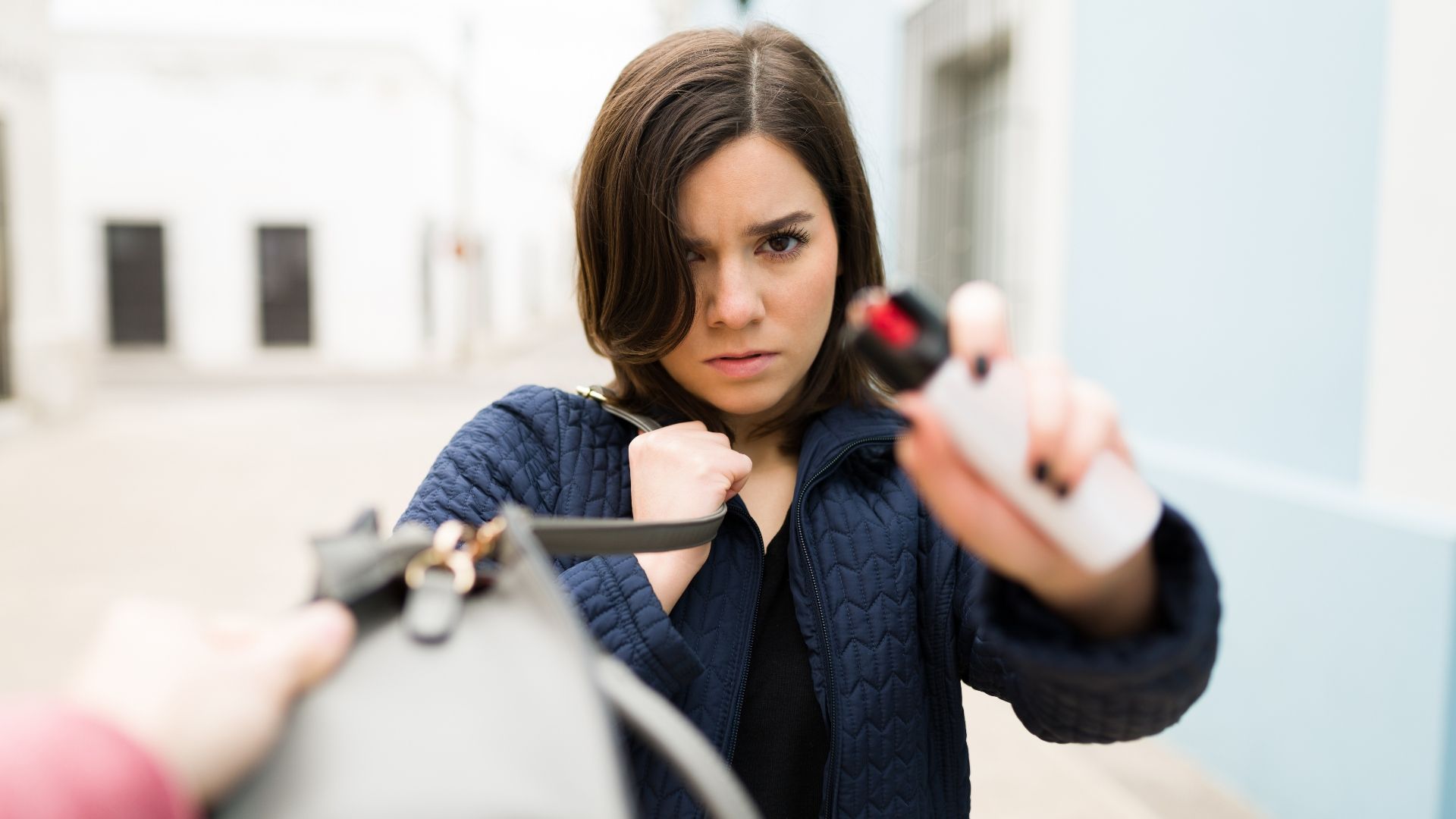 Réfléchissez deux fois à la transport du gaz poivré pour la sécurité