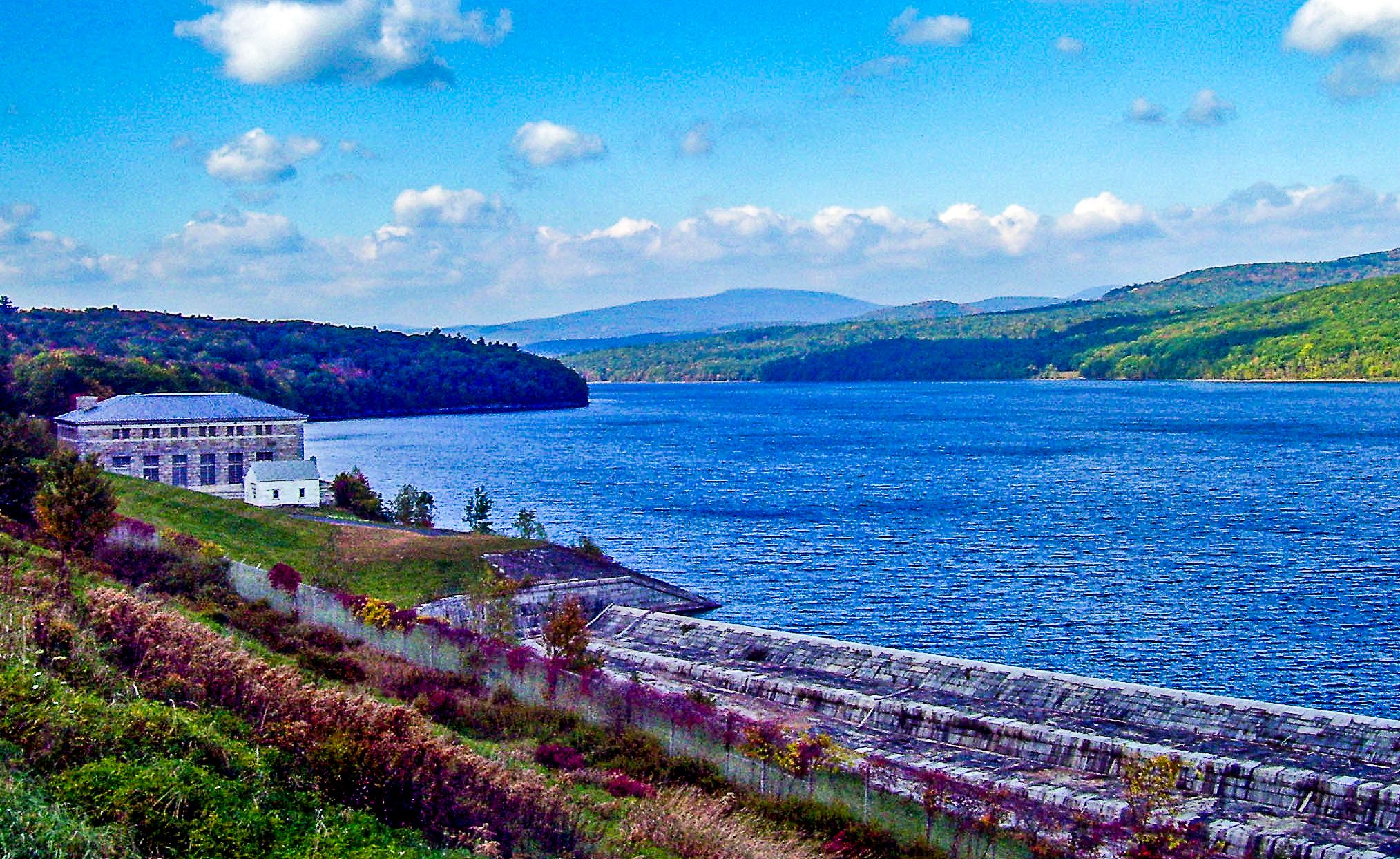 O maior túnel subaquático da América tem o objetivo oposto do maior túnel subaquático do mundo