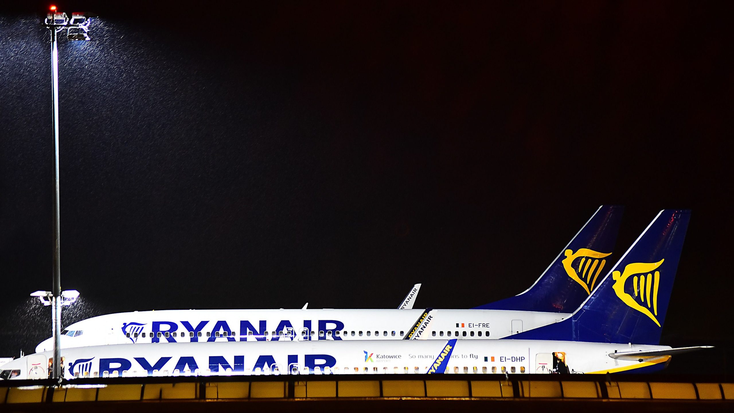 Ryanair agrega 2,000 asientos para la UEFA Euros 2024 Inglaterra vs Dinamarca en Frankfurt