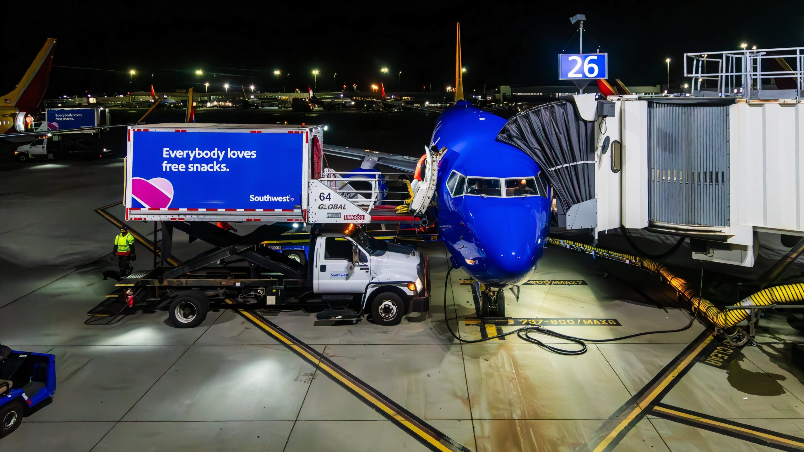 Southwest Airlines comienza los primeros vuelos nocturnos en 54 años