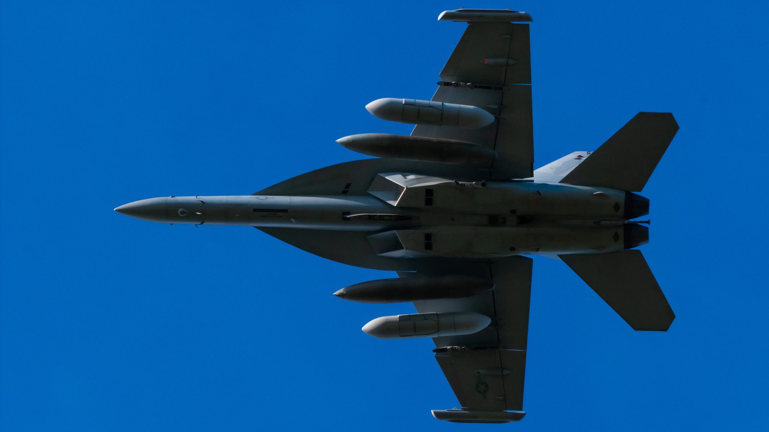 Atualização RTX no Stormbreaker e Radar Phantomstrike e mais