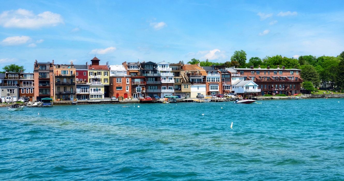 10 piccole città nello stato di New York che si sentono così lontani dalla città