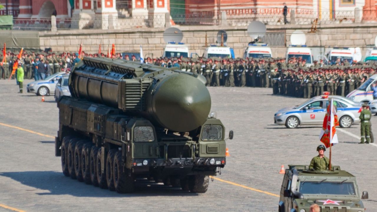 ICBM vs IRBM: Qué saber sobre el misil 'hipersónico' de Oressia Rusia disparada contra Ucrania