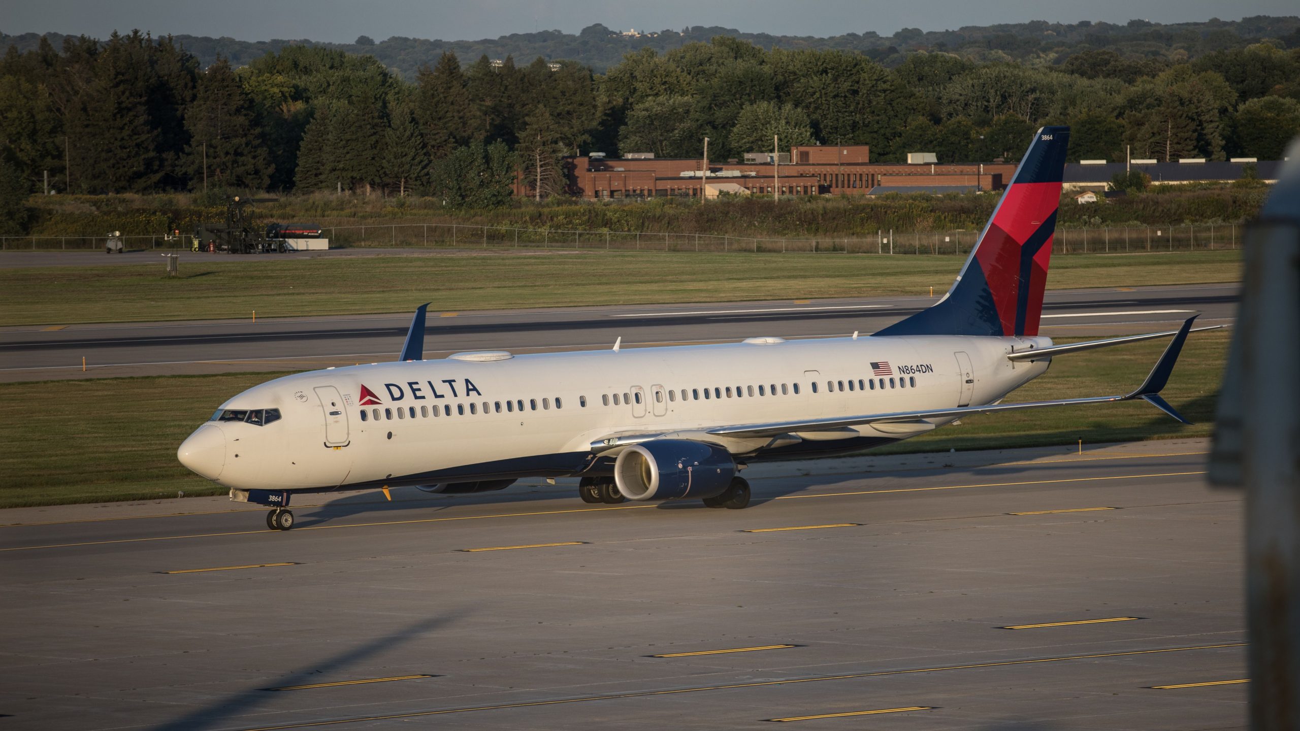 Delta Air Lines Investigating Man que embarcou no voo errado em Washington Dulles