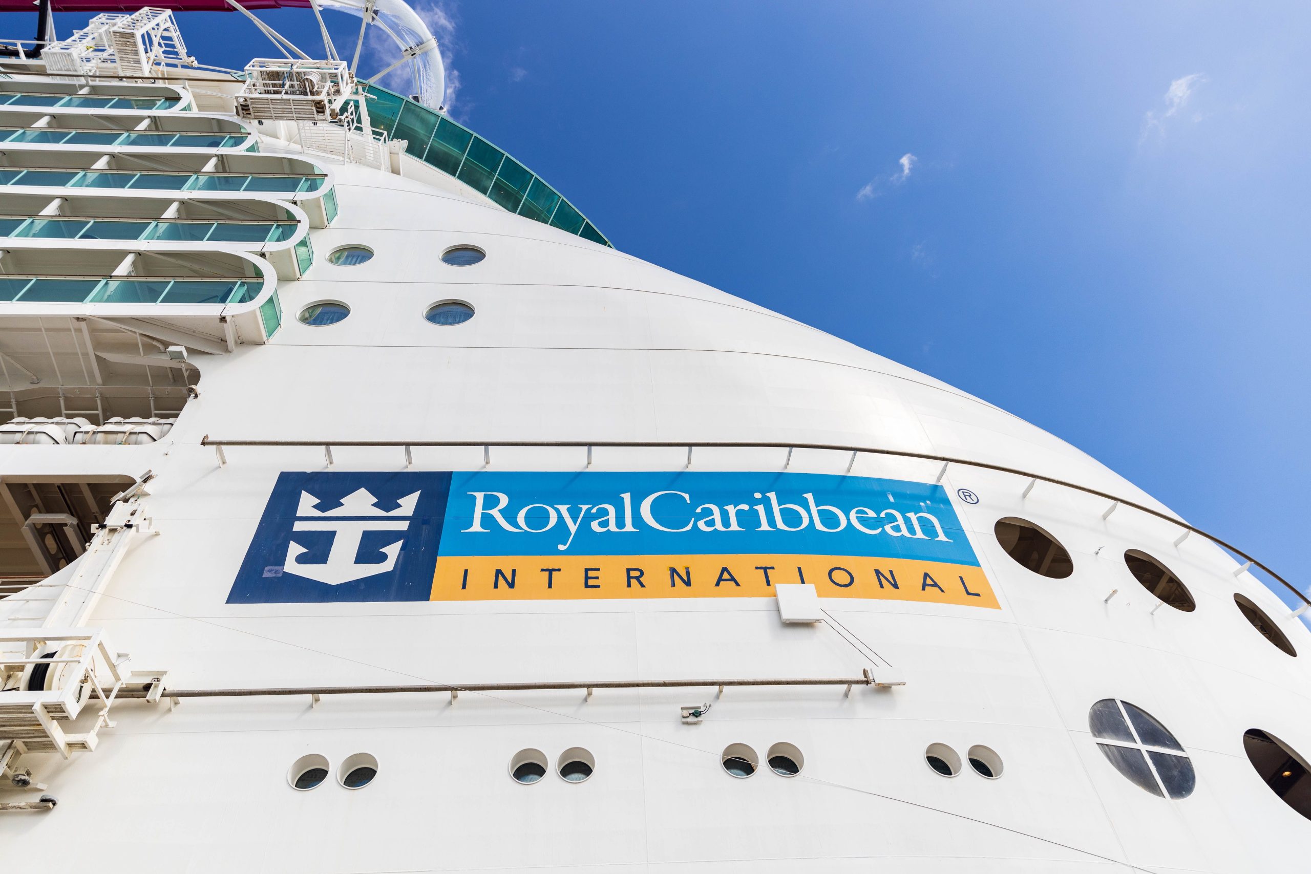 Royal Caribbean attire des réactions mitigées après avoir remis en arrière l'appareil pour la liste interdite pour la deuxième fois
