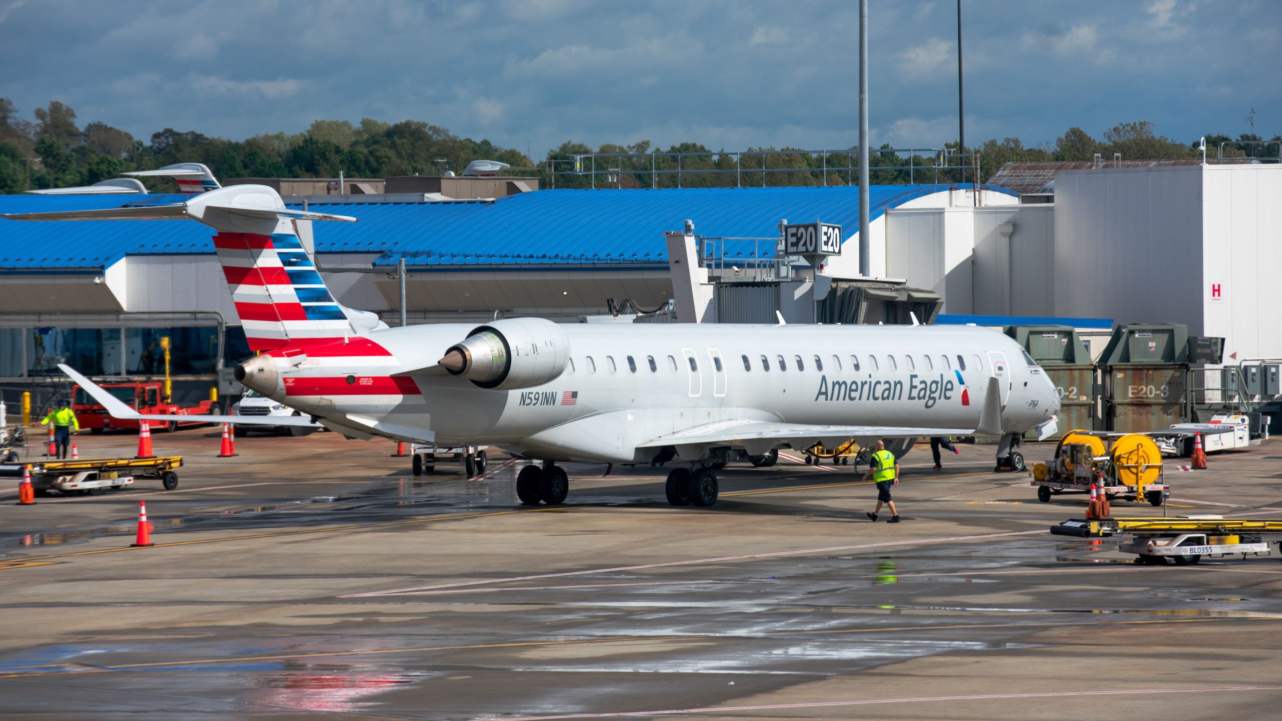 Livraison progressive: PSA Airlines pour ajouter 14 Bombardier CRJ900 à Fleet