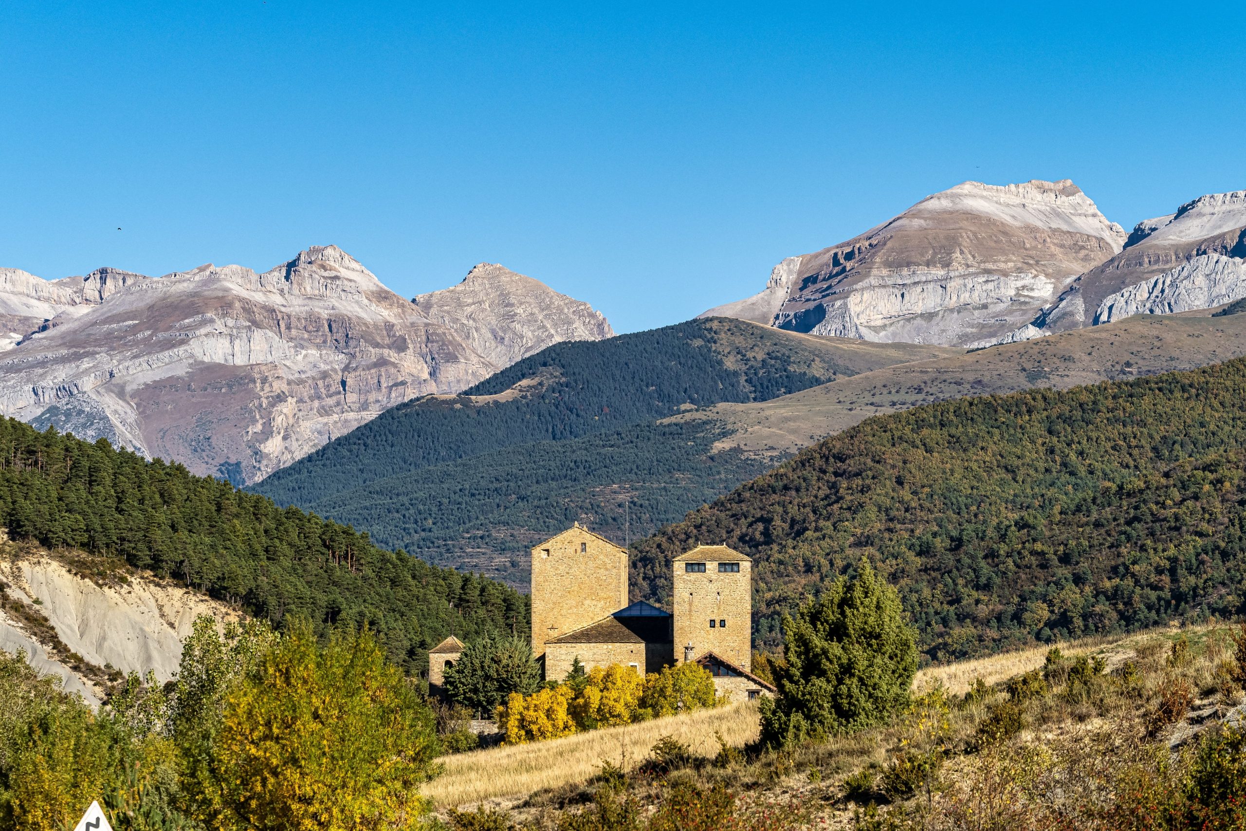 Tom Cruise vient de faire un voyage dans ce village européen avec seulement 14 habitants