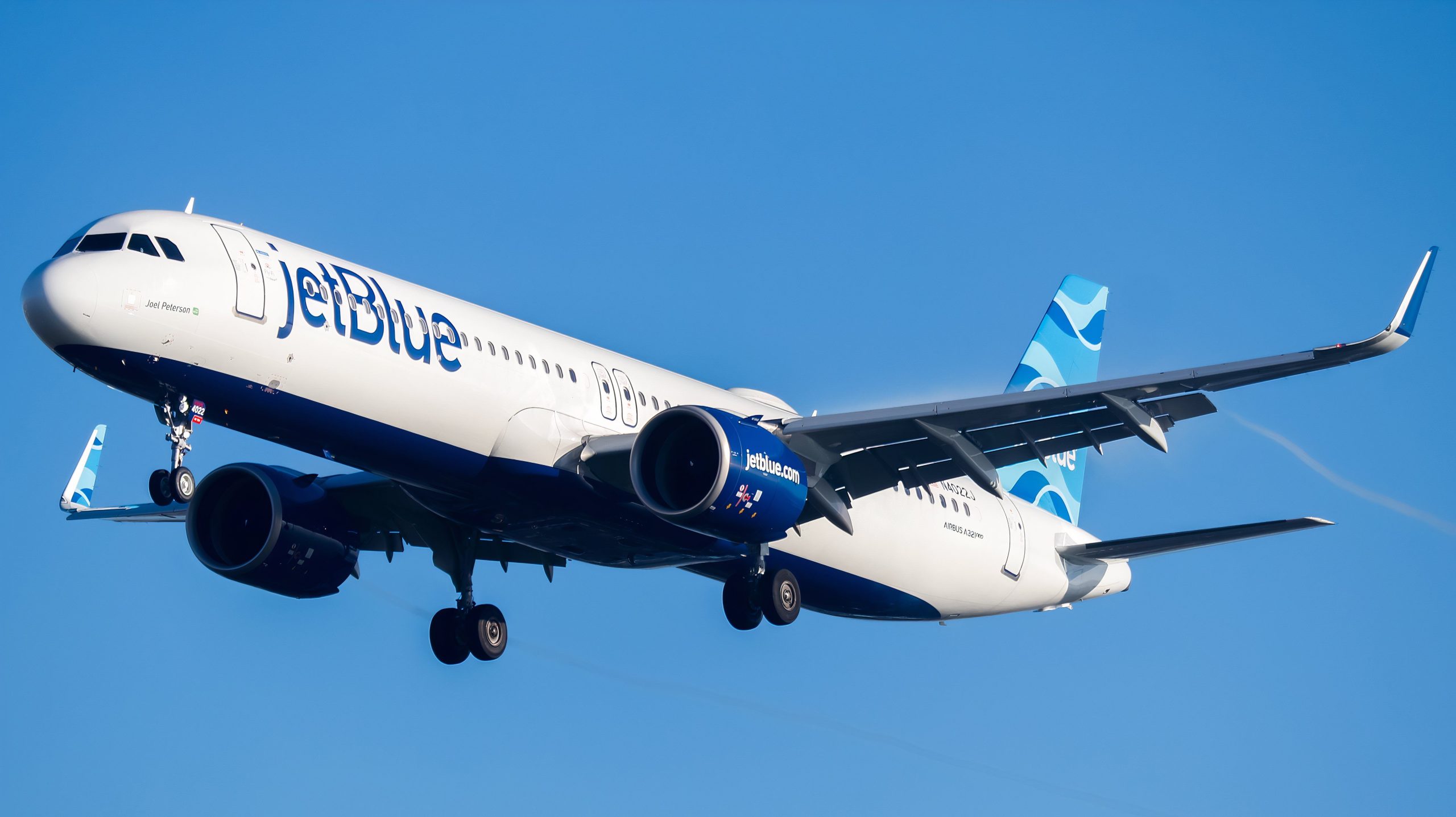 JetBlue poursuit les jours du département de revenu en Floride après avoir annoncé la sortie de Tallahassee