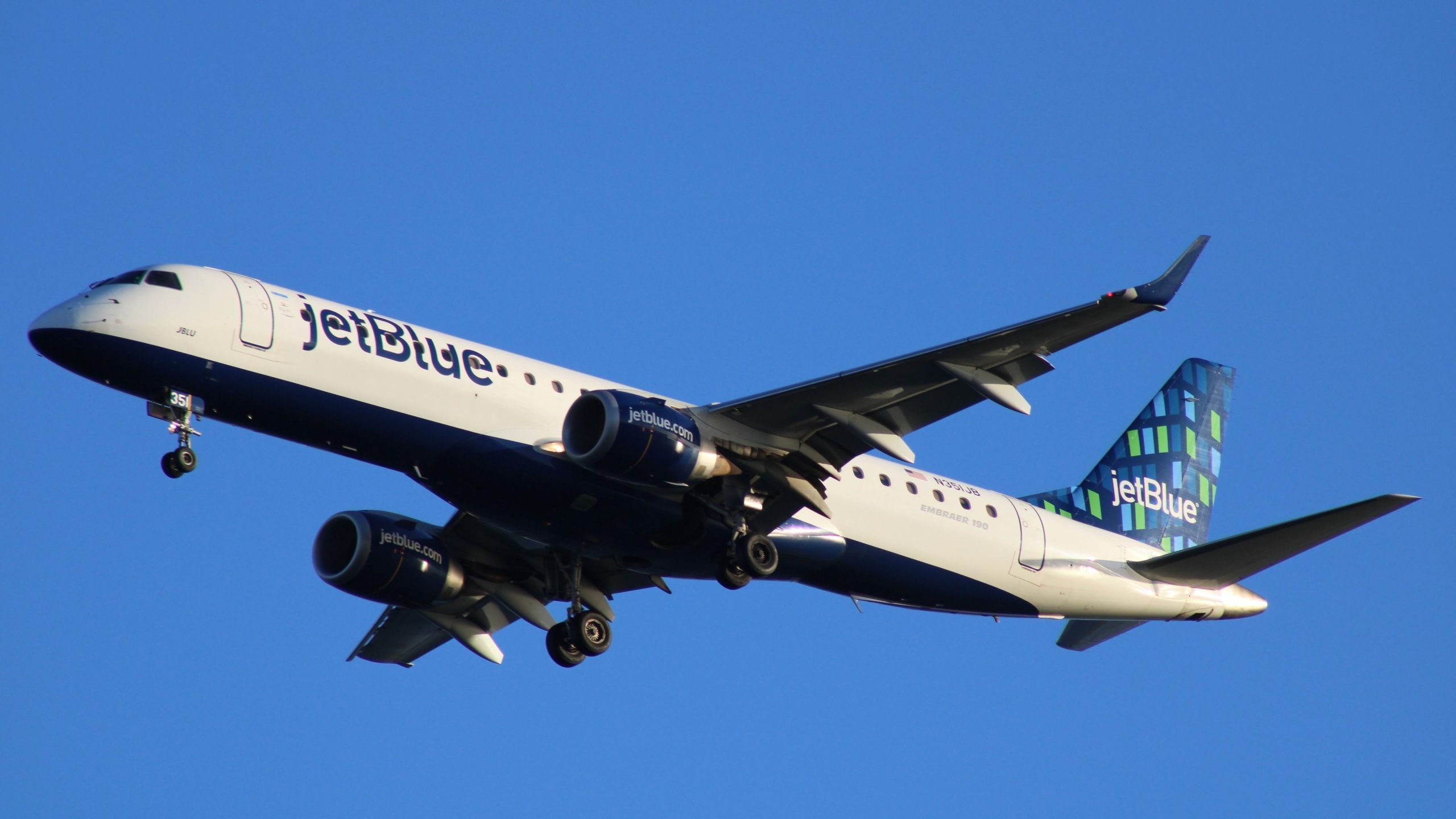 JetBlue prévoit de mettre fin à ces 50 itinéraires au cours de la prochaine année