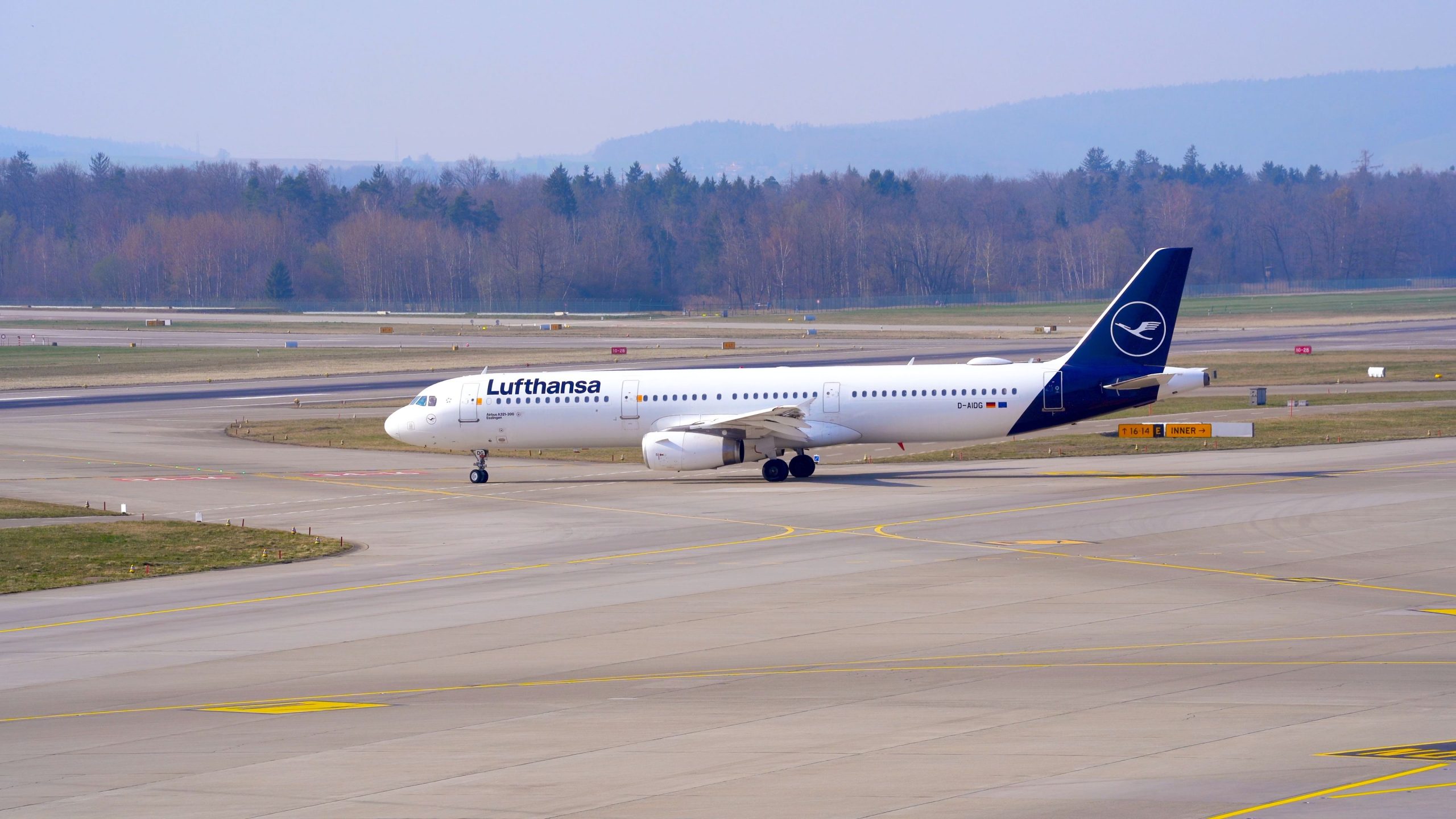 Lufthansa Airbus A321 se détourne vers Madrid après que le pilote tombe malade