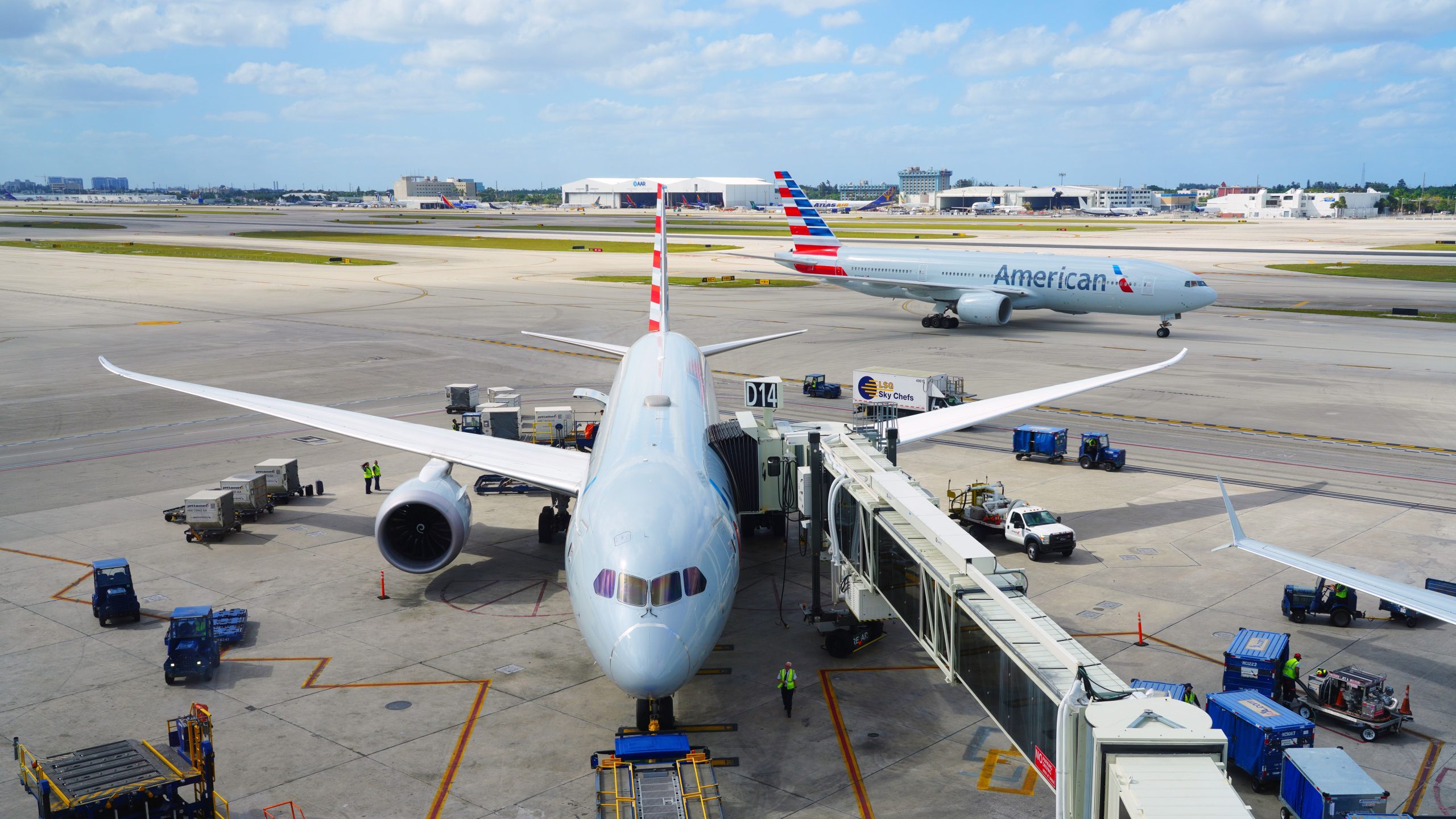 American Airlines teste un nouveau processus d'embarquement pour empêcher les passagers de couper en ligne