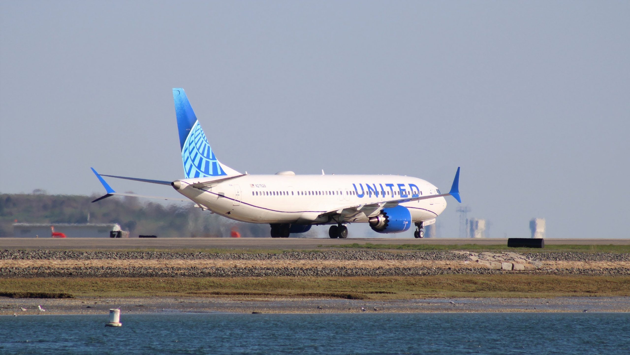 La FAA niega la limpieza de United Airlines para agregar rutas o aviones a medida que continúa la auditoría