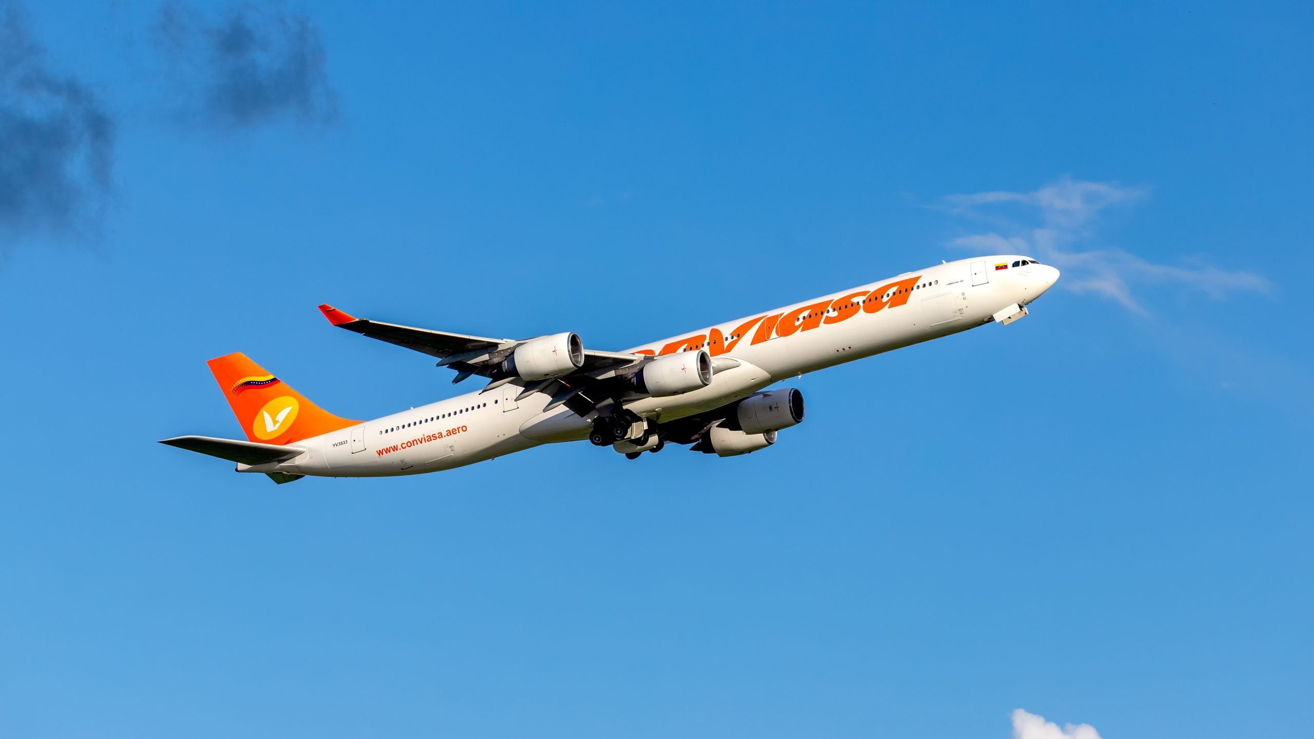 O Tesouro dos EUA anuncia sanções contra o chefe da bandeira da Venezuela, Conviasa