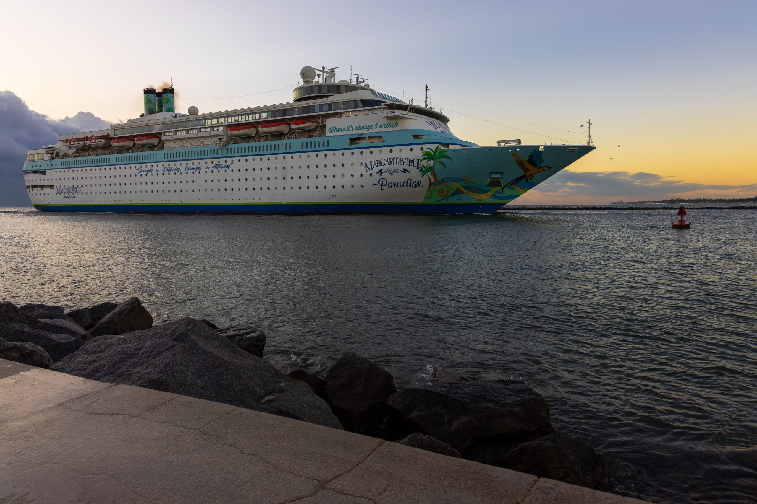Los nuevos costos diarios de la propina de Margaritaville at Sea superan el carnaval y otras líneas de cruceros importantes