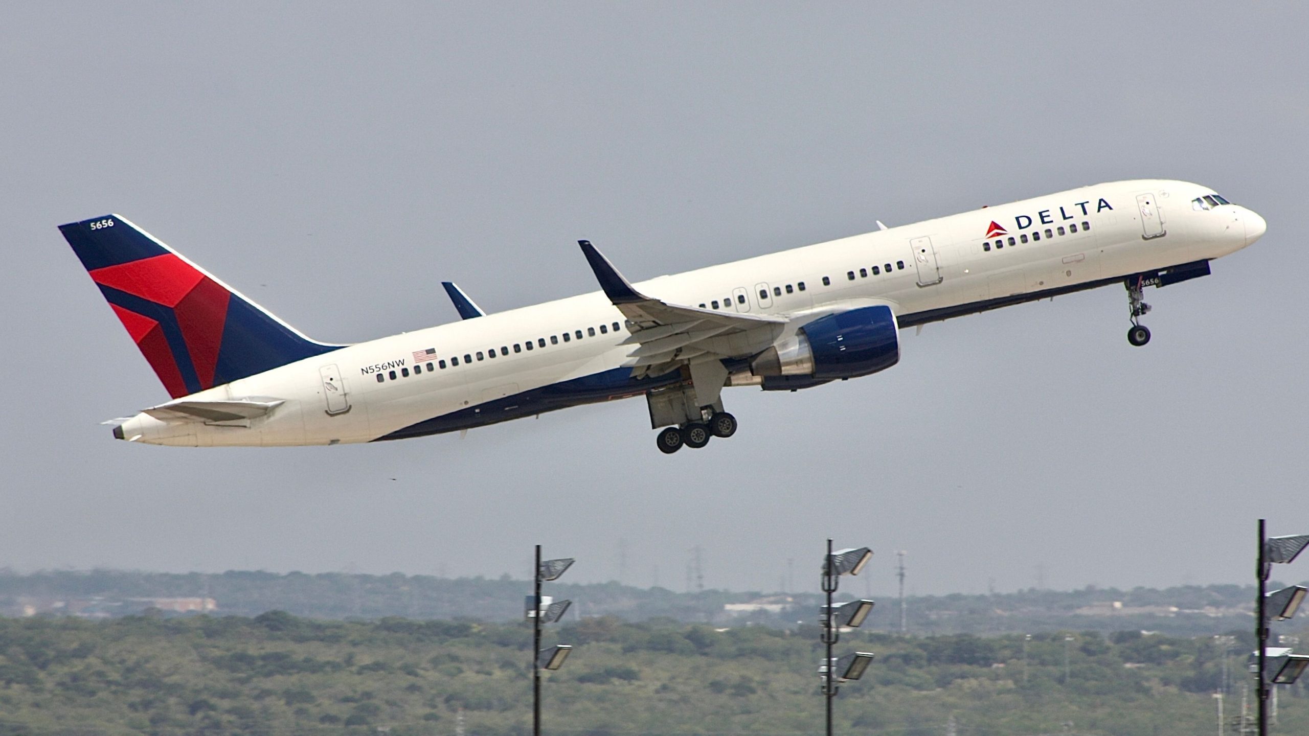 Un an pour les annulations en 1 week-end: Delta Air Lines maintenant sous enquête DOT