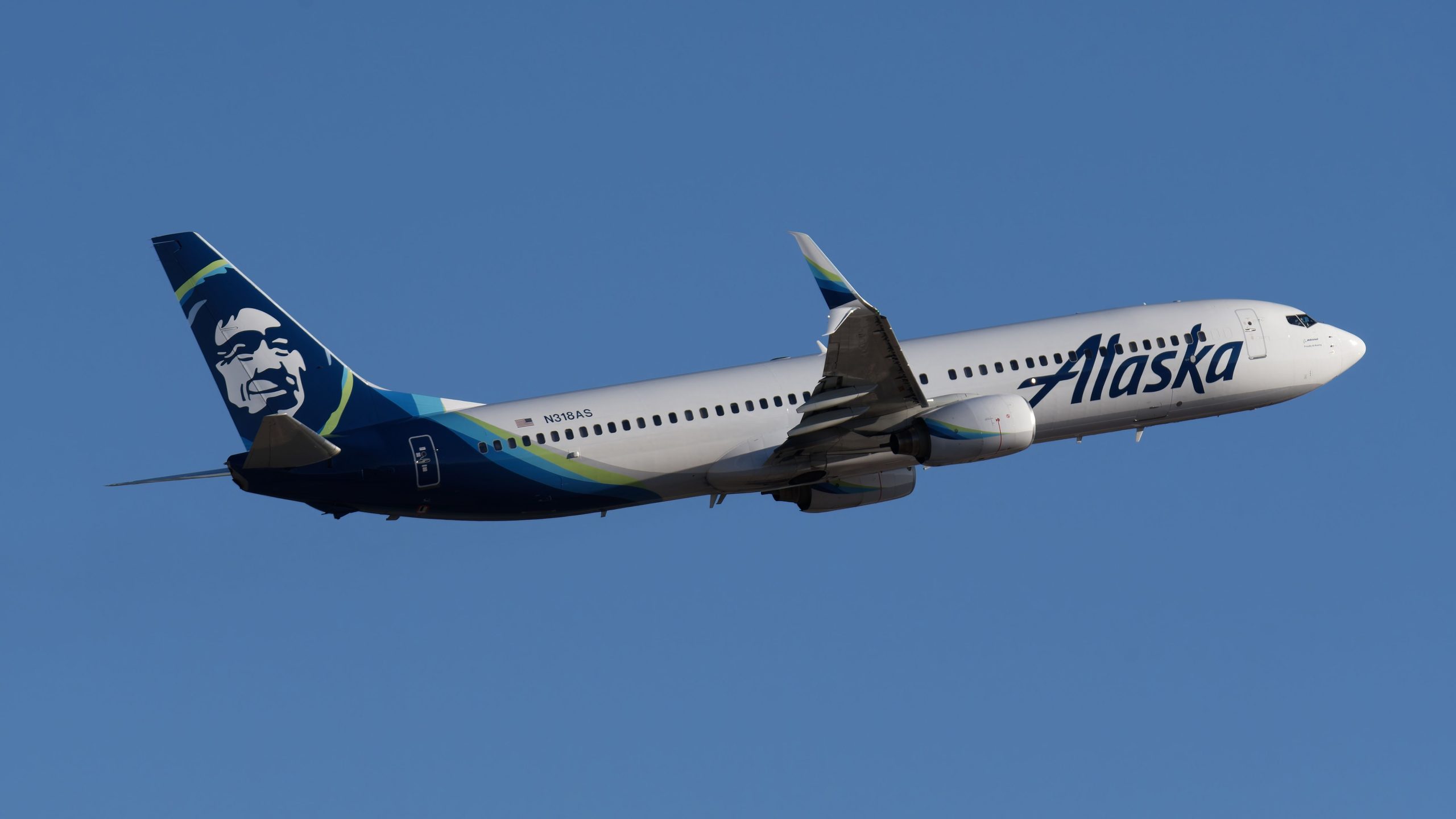 La fin d'une époque: Alaska Airlines commence les retraites de Boeing 737-900