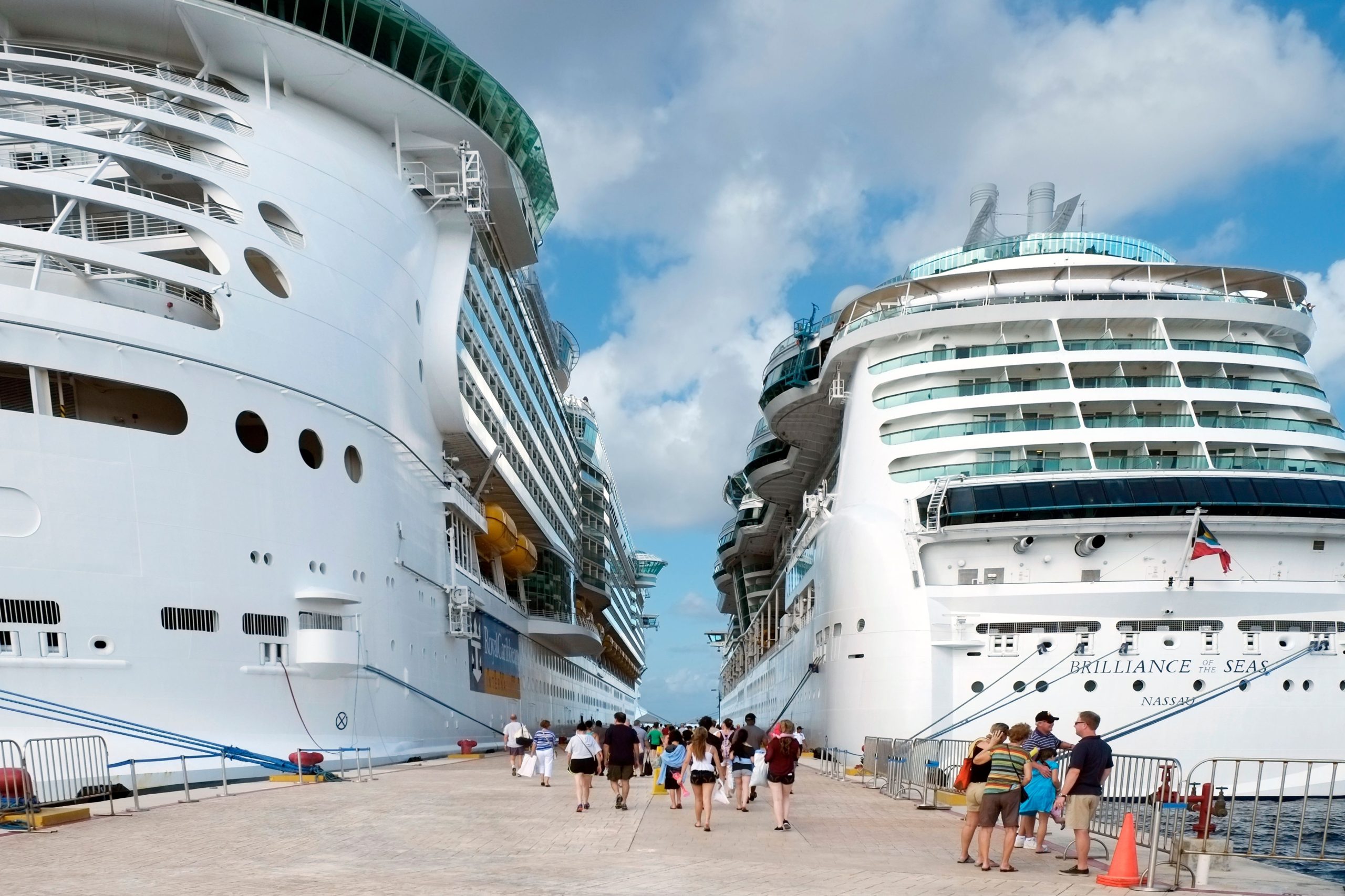 Royal Caribbean peut reconsidérer un investissement majeur sur les frais impopulaires Toutes les lignes de croisière veulent interdire