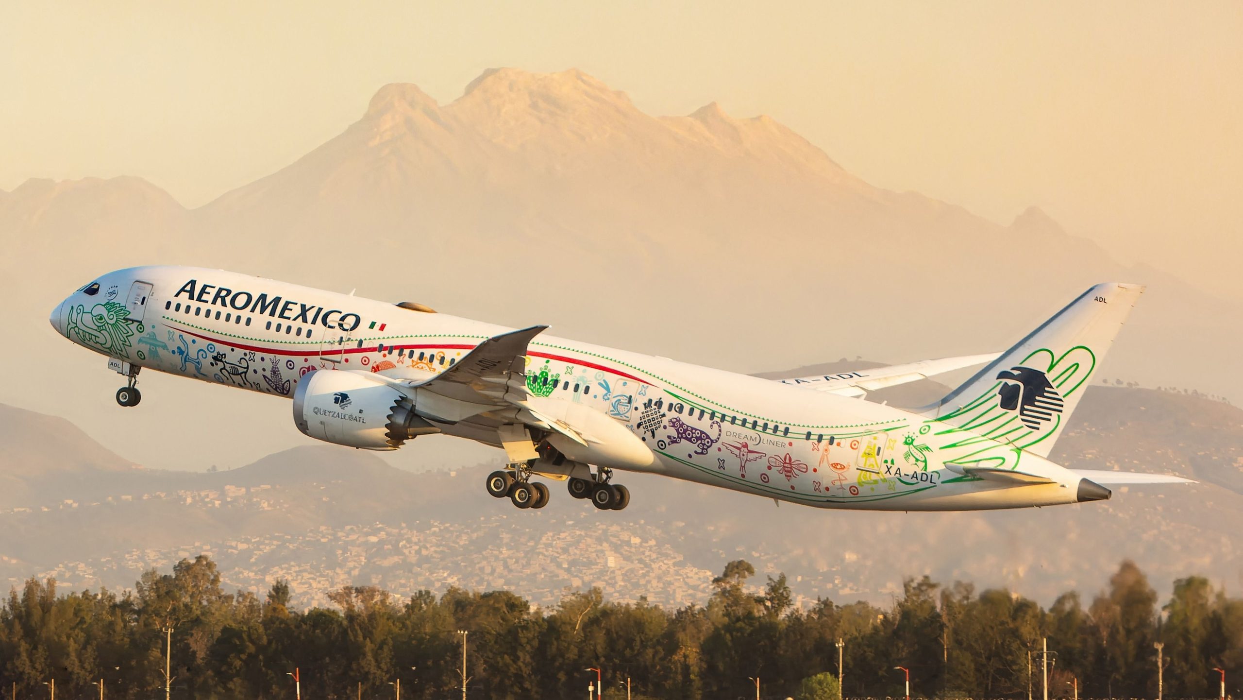 Cirium revela las aerolíneas y aeropuertos del mundo con el mejor rendimiento a tiempo en mayo
