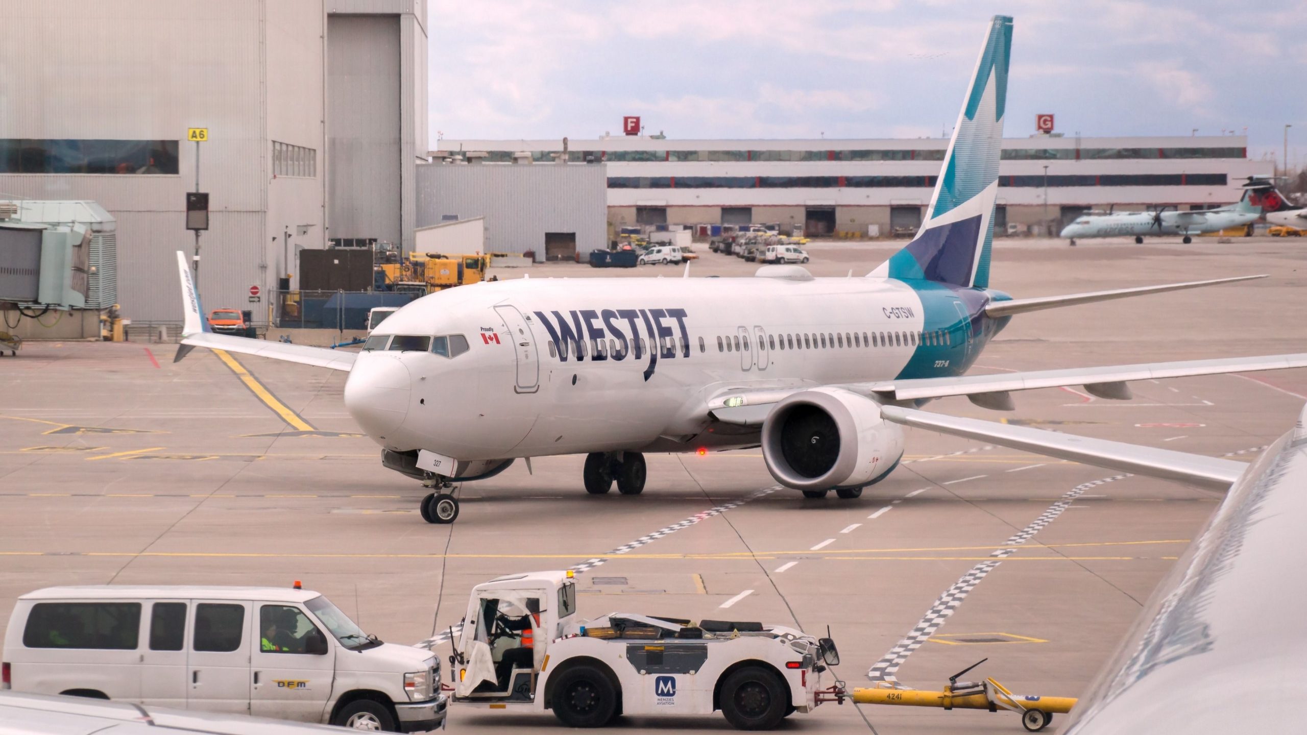 WestJet e Telus se unem para Wi 