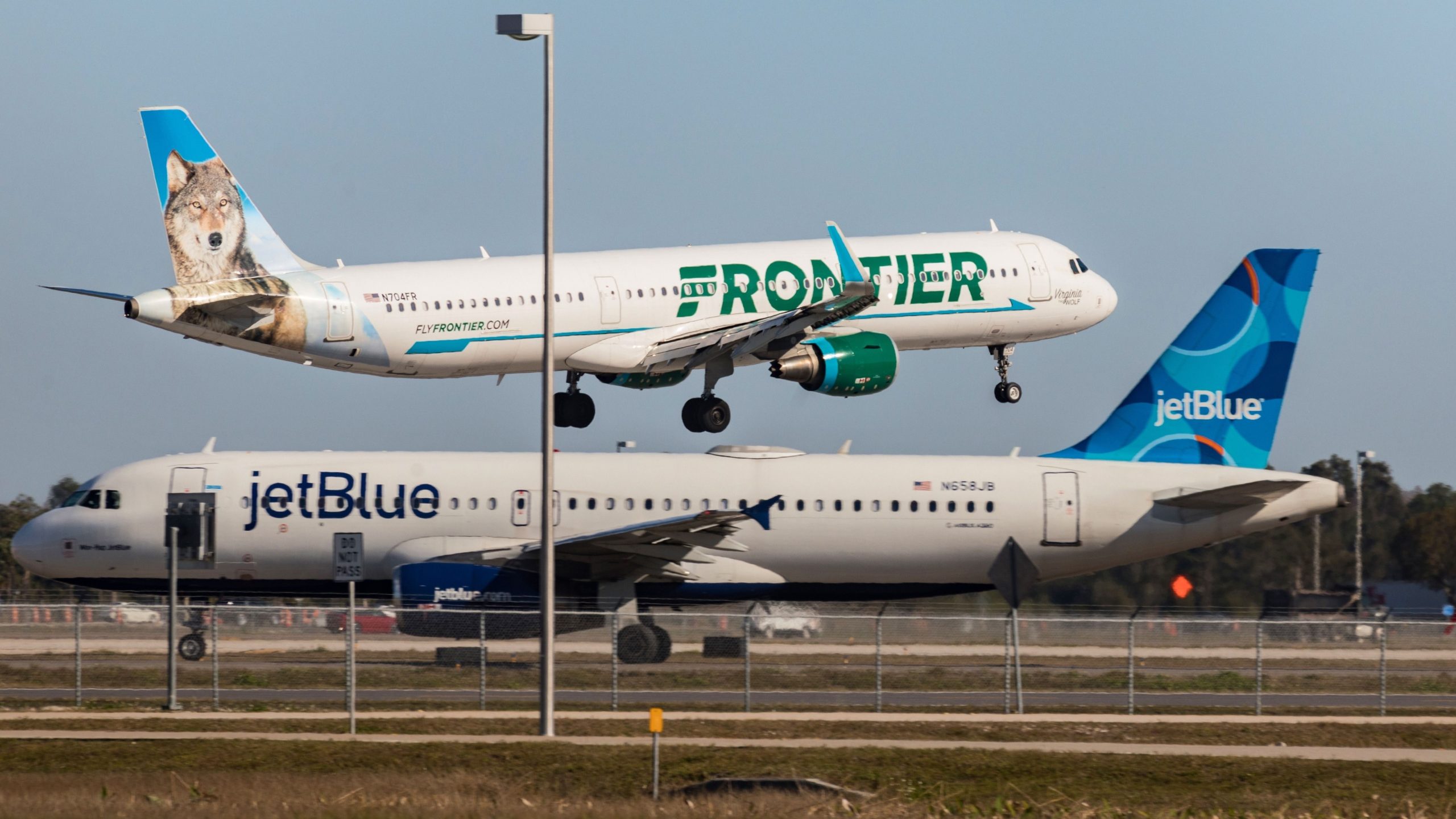JetBlue étend le match d'état Elite pour inclure Frontier, Spirit et Southwest Airlines Freetent Flyers