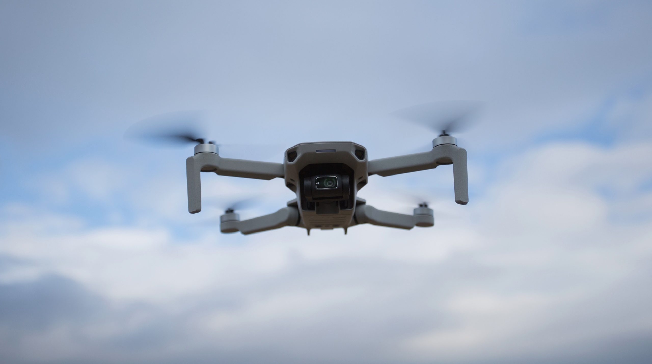 Child Ference dopo più droni in crash durante il display aereo per le vacanze a Orlando: FAA Investigation