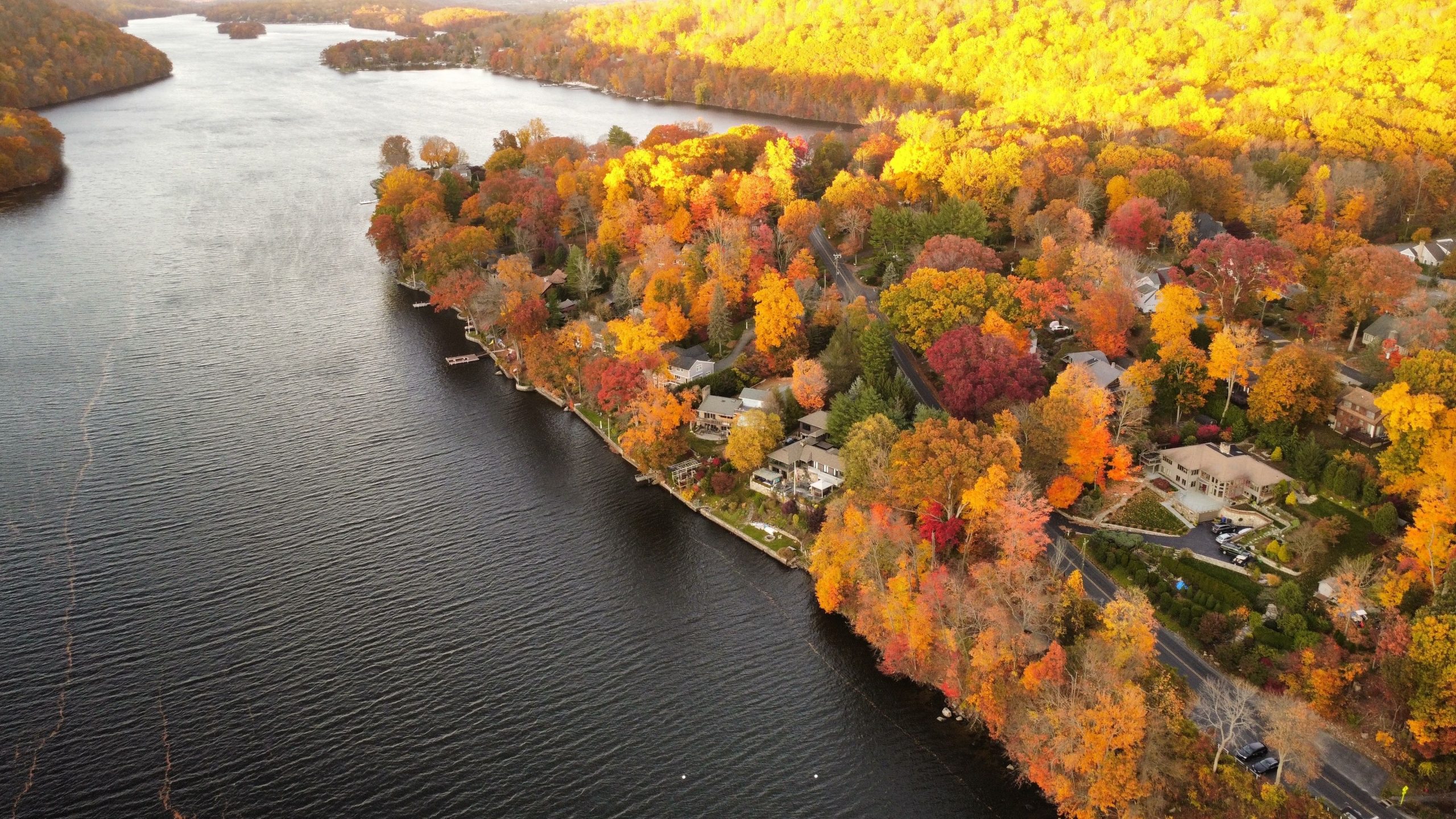 Pourquoi de nombreux nageurs ne reviennent pas de ce tristement célèbre lac Connecticut