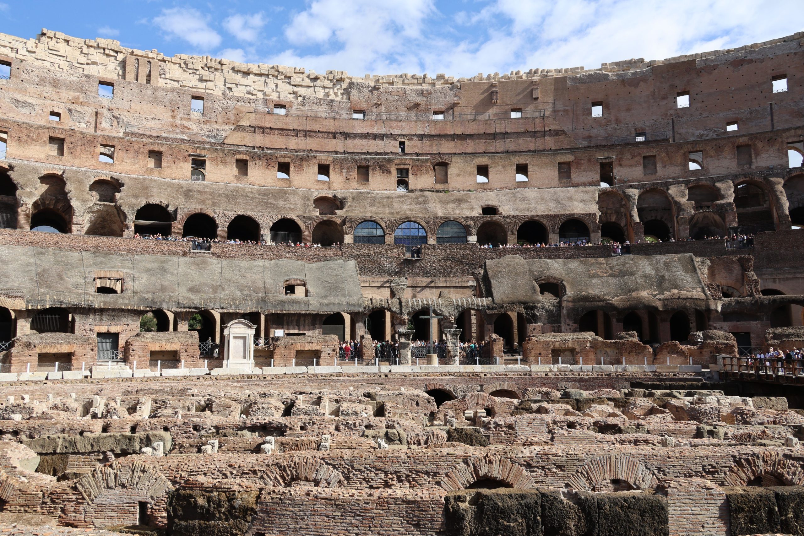 La perception des gladiateurs romains change avec les premières preuves squelettiques d'une morsure de lion réelle