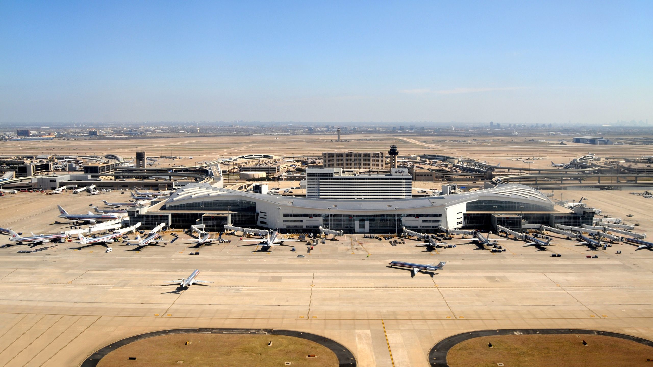 Le autorità aeroportuali intercettano 22 sterline di ketamina mascherata da giochi da tavolo per bambini a Dallas Fort Worth