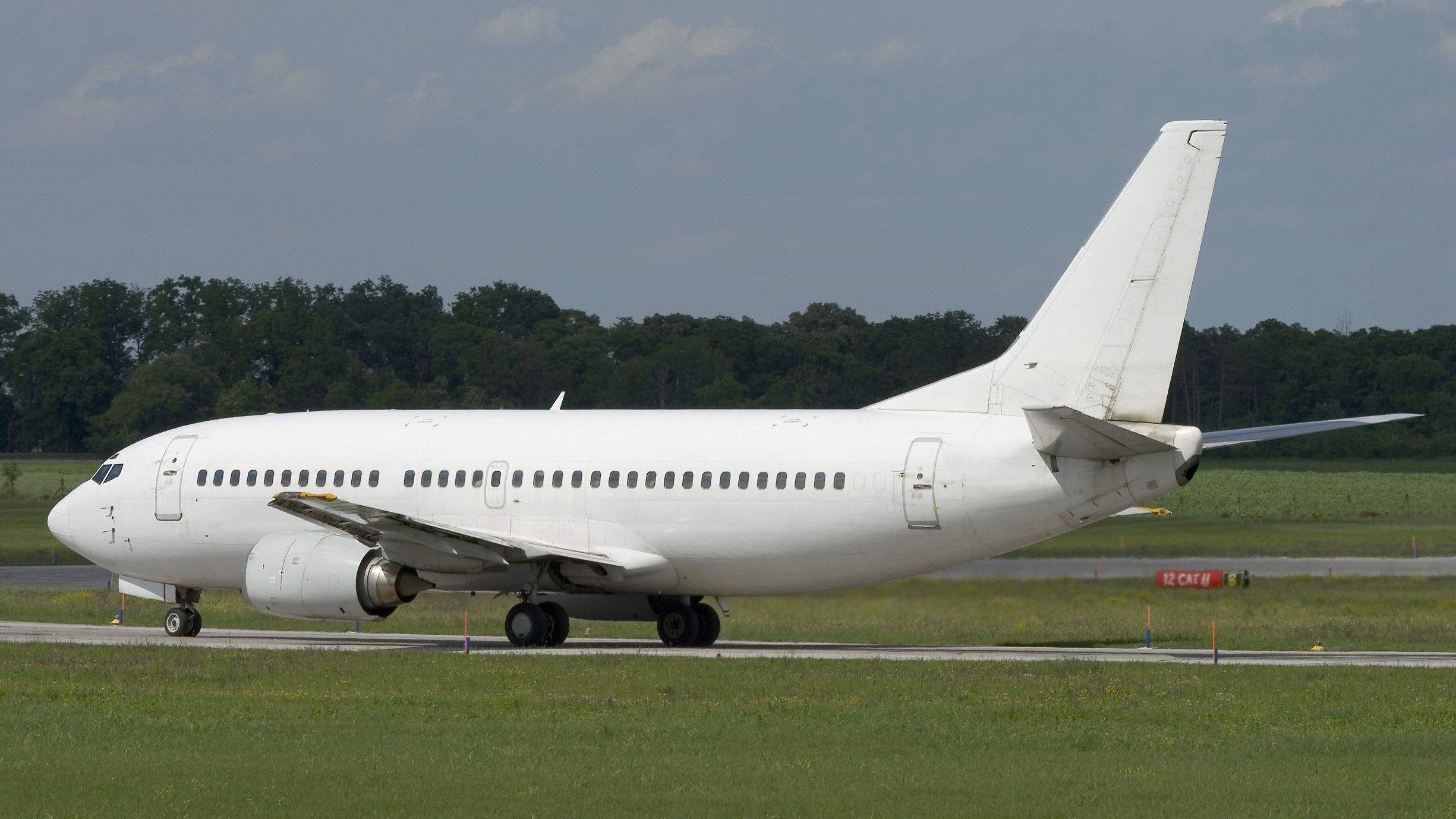 11 feridos como o Air Senegal Boeing 737-300 se levanta da pista