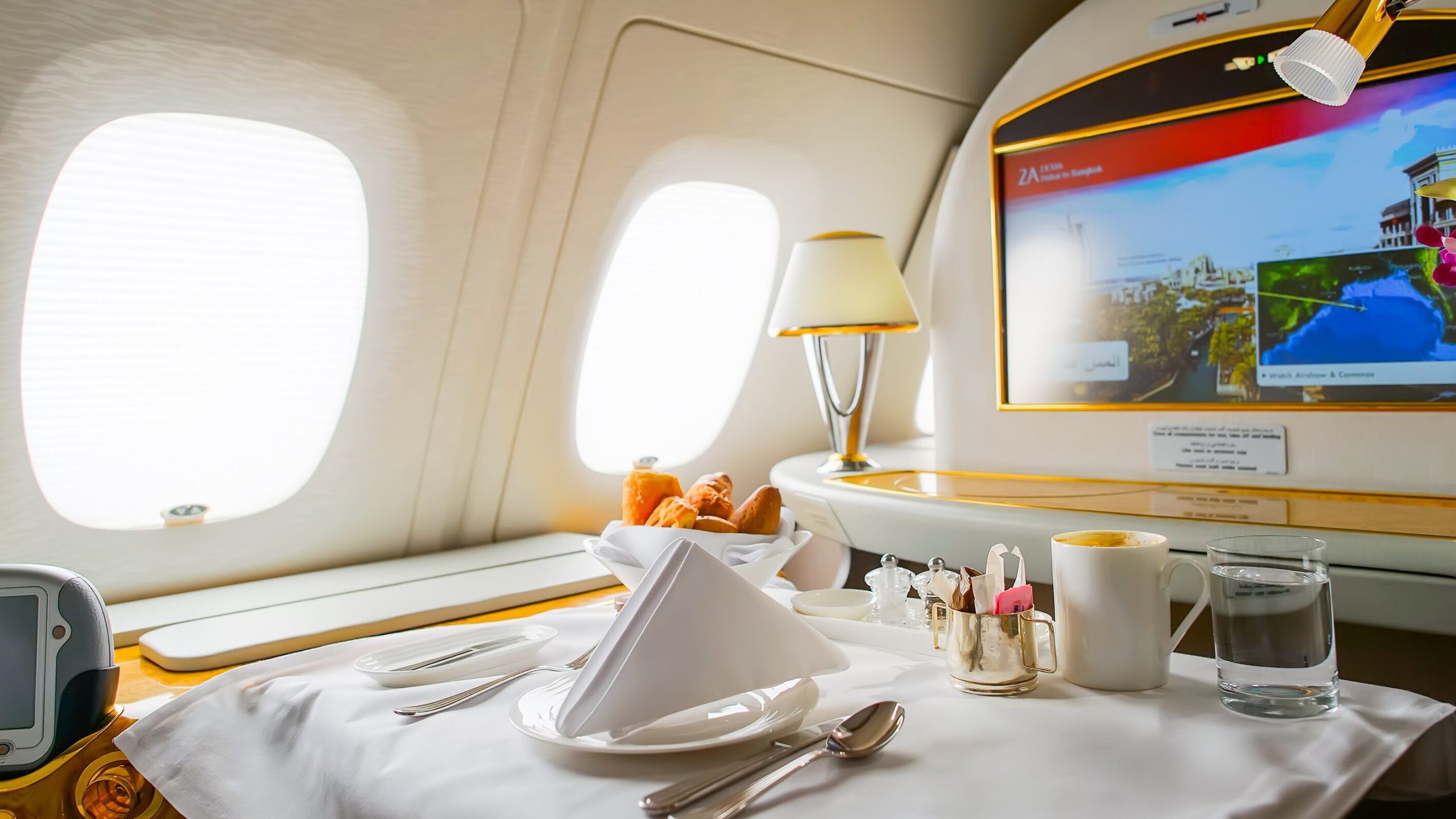 Première classe vs classe affaires: 5 différences clés