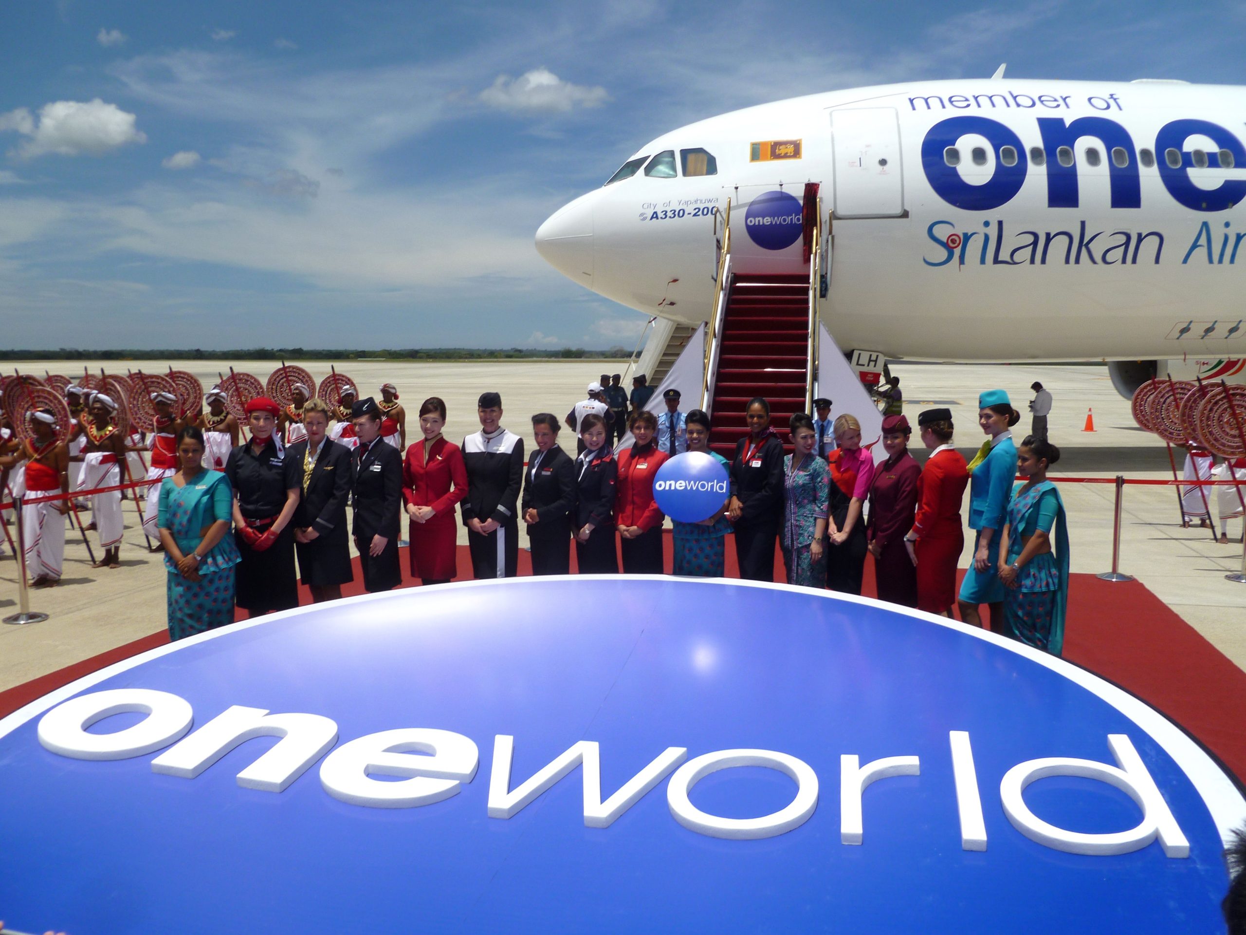 OneWorld se está expandiendo: qué esperar en el futuro y qué aerolíneas se unen a continuación