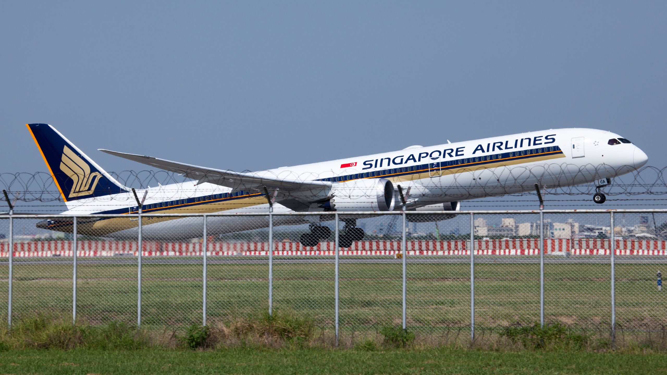 A Singapore Airlines reporta US $ 561 milhões em lucros para H1