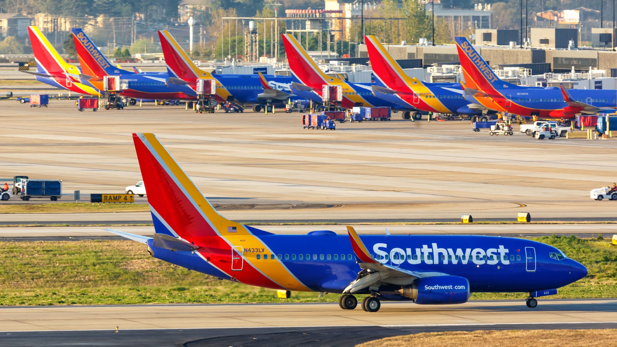 Elliott llama a la reunión para eliminar el CEO &amp; Board de Southwest Airlines