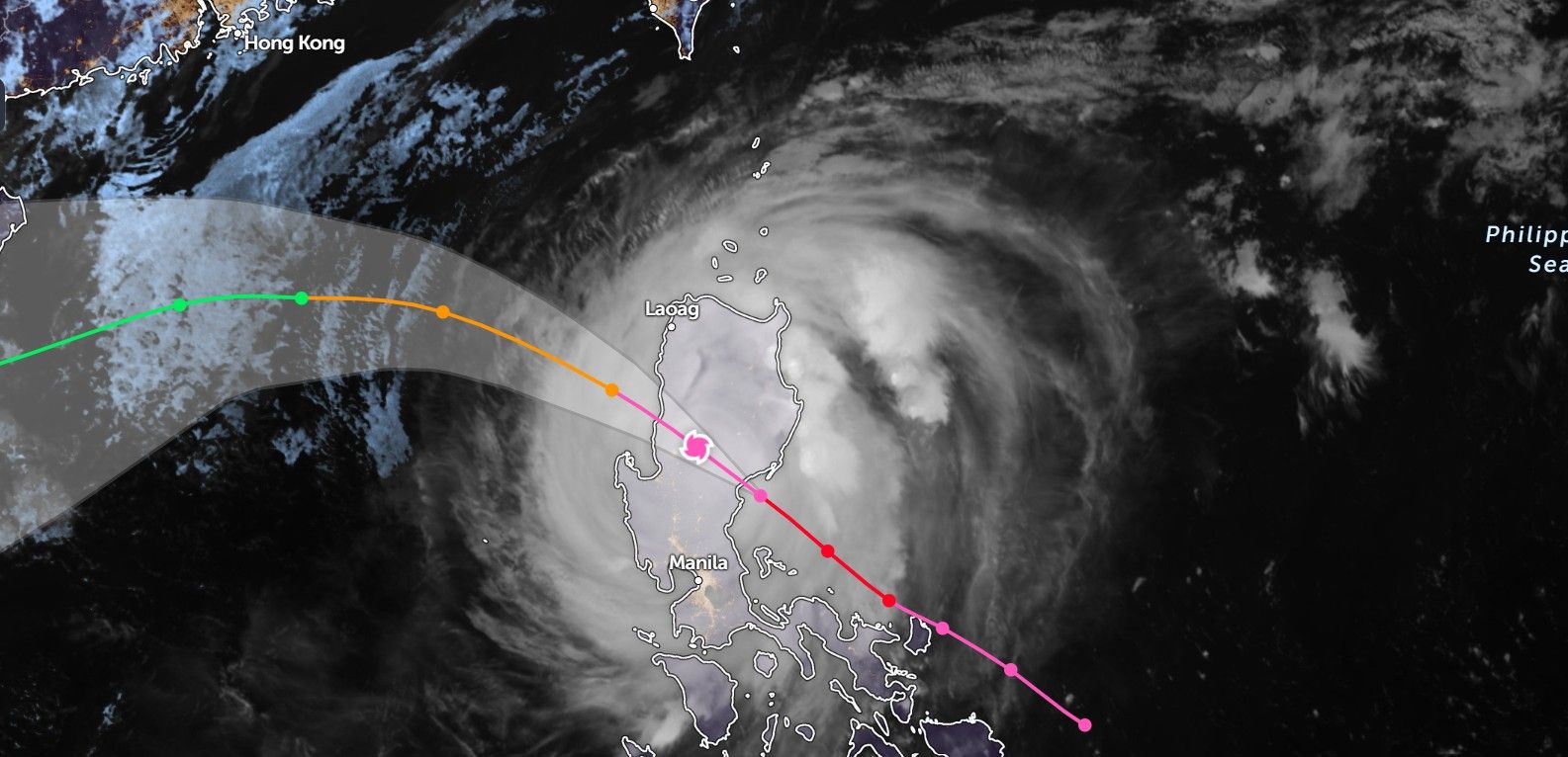 Super Typhoon Man-Yi Slams aux Philippines aujourd'hui: un demi-million de personnes évacuées