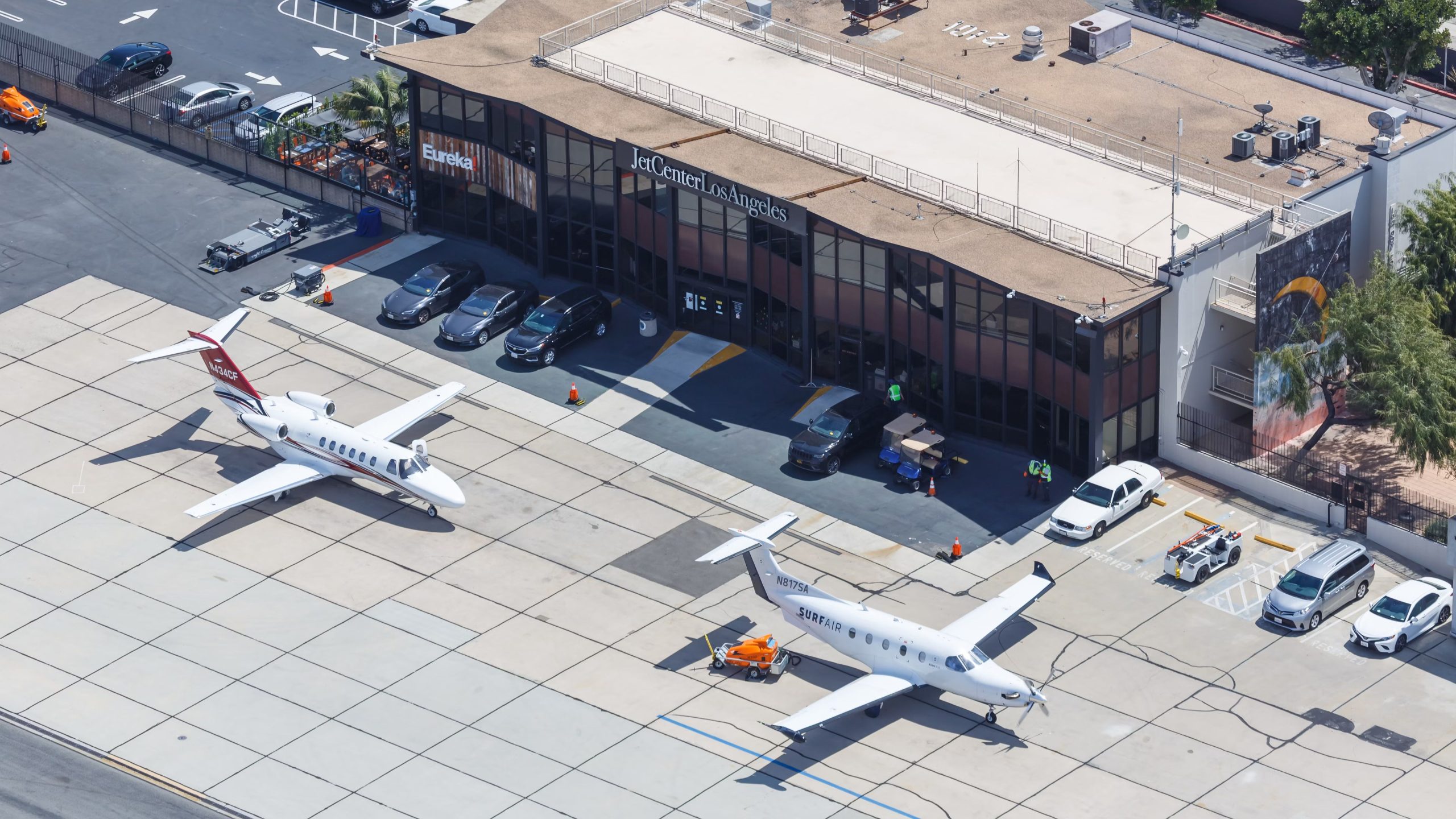 Pilatus PC-12 perd de l'aile après avoir dérapé la piste dans les Alpes françaises