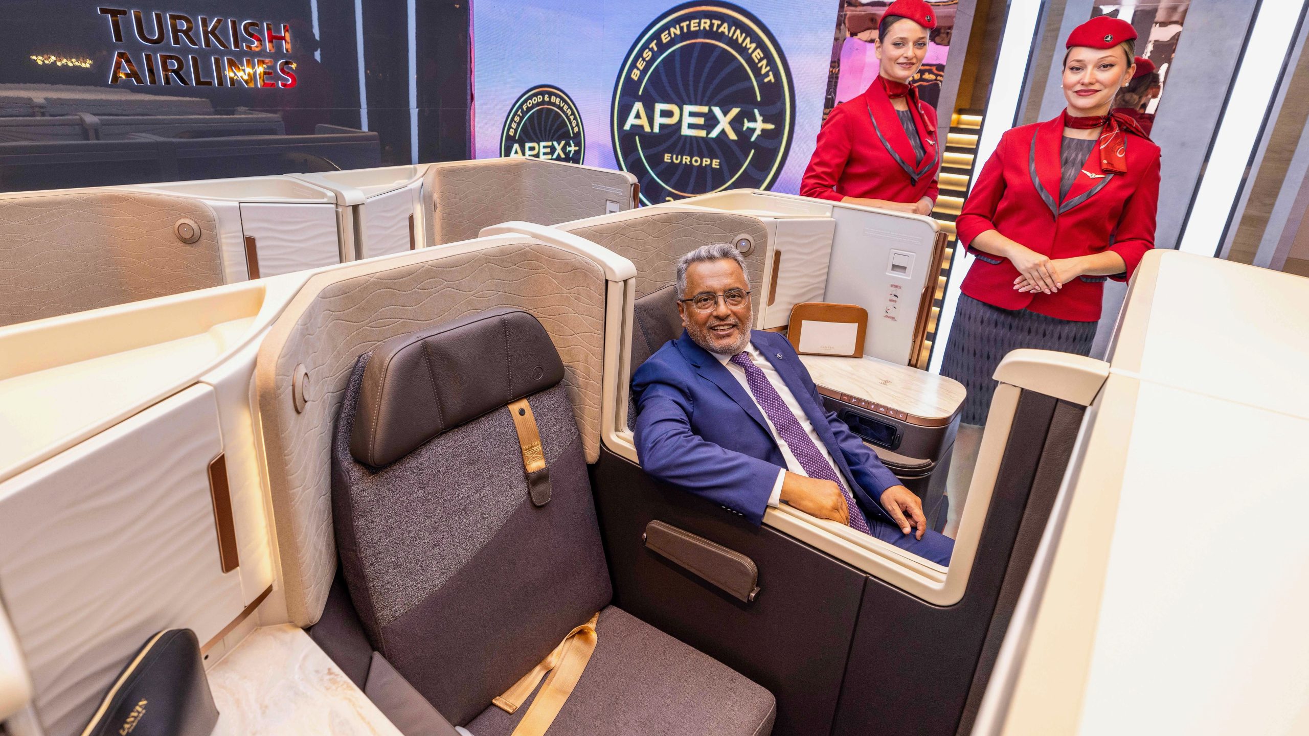 Comodidad lujosa: una mirada cercana al nuevo asiento de clase ejecutiva de Turkish Airlines