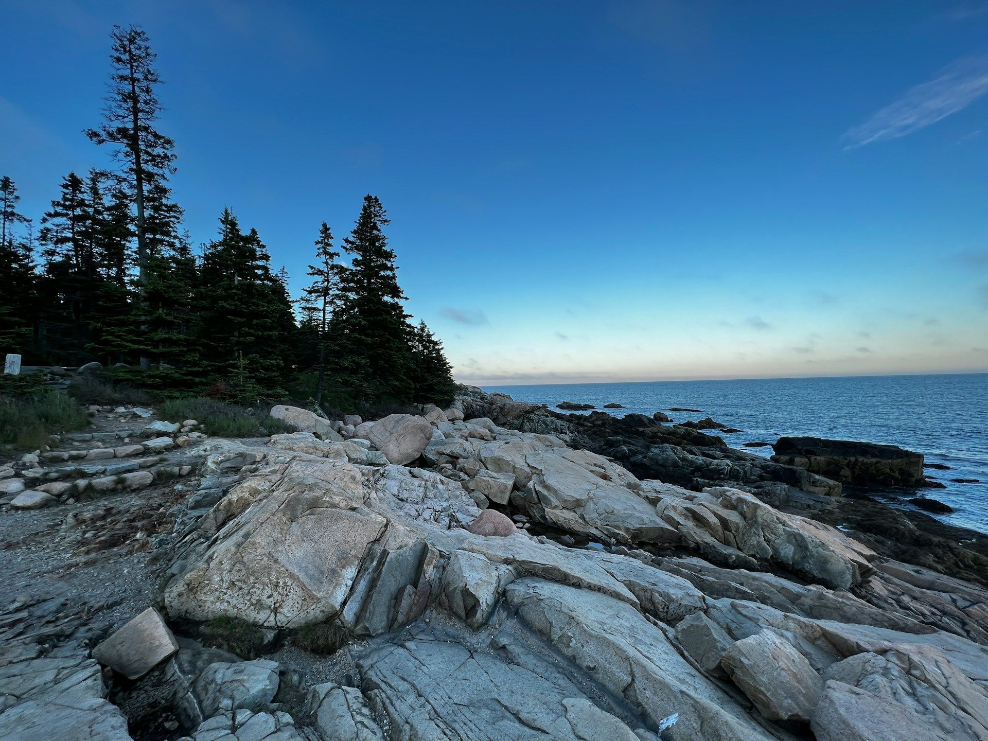 7 randonnées dans le parc national d'Acadia qui ressemblent plus à la côte de l'Oregon