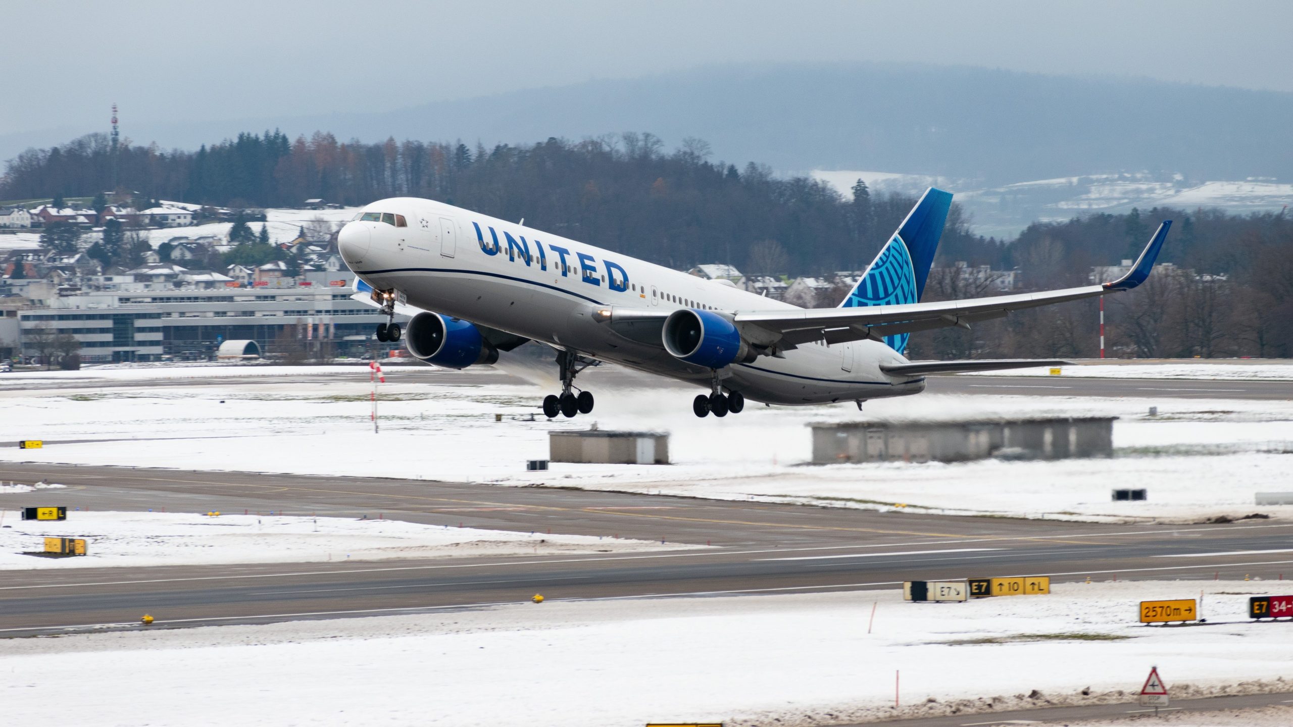 A United Airlines lança voos de fantasia de férias para o Pólo Norte (alegria)