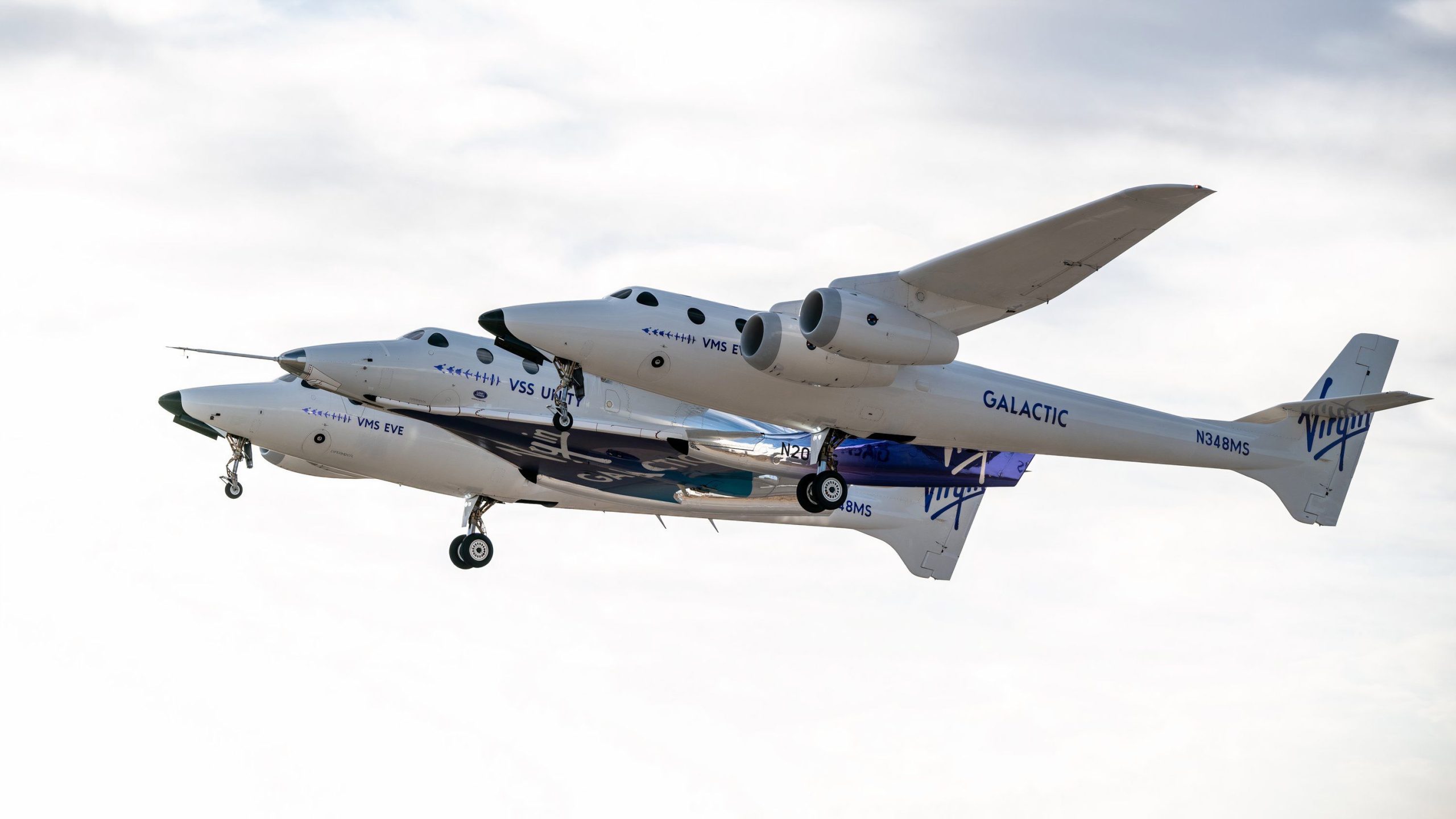 Roupa espacial: Virgin Galactic escolhe moda italiana para seus astronautas e turistas espaciais