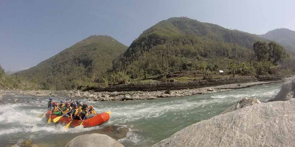Rafting en eau blanche au Népal: 7 meilleurs endroits où aller