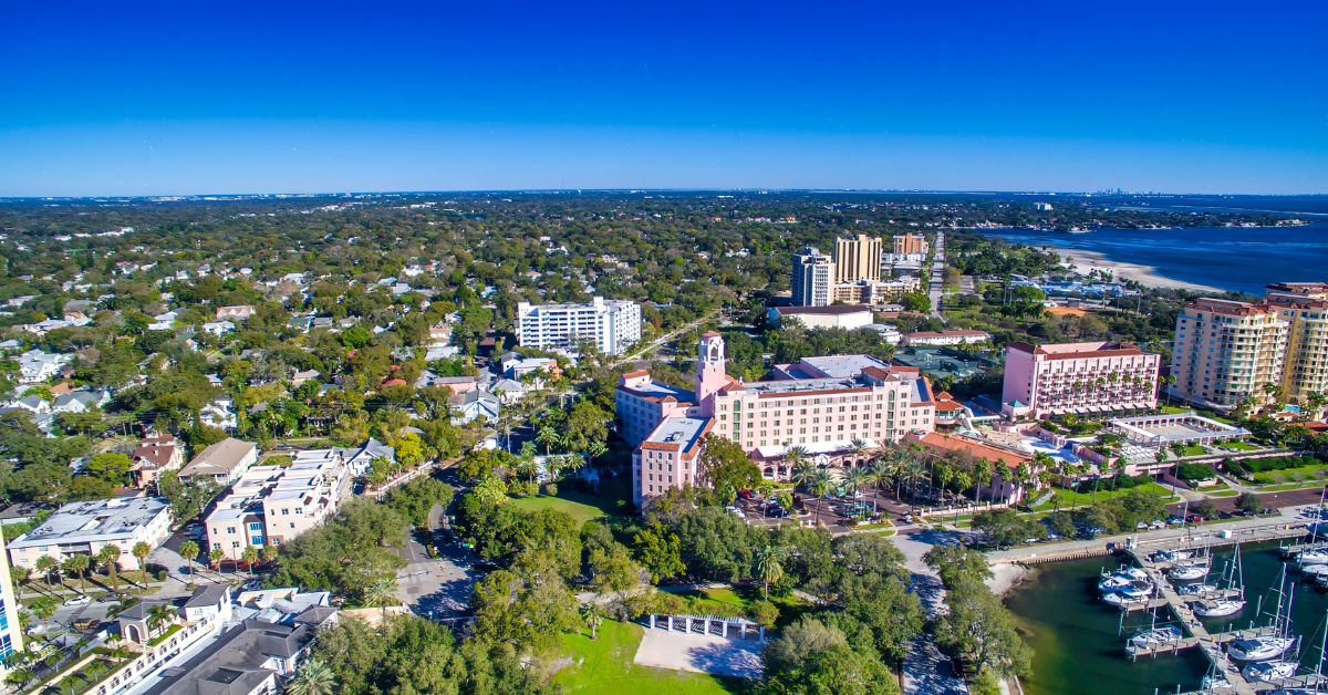 Hot Spot na Flórida está se preparando para o furacão Milton, apesar de parecer irreconhecível após Helene