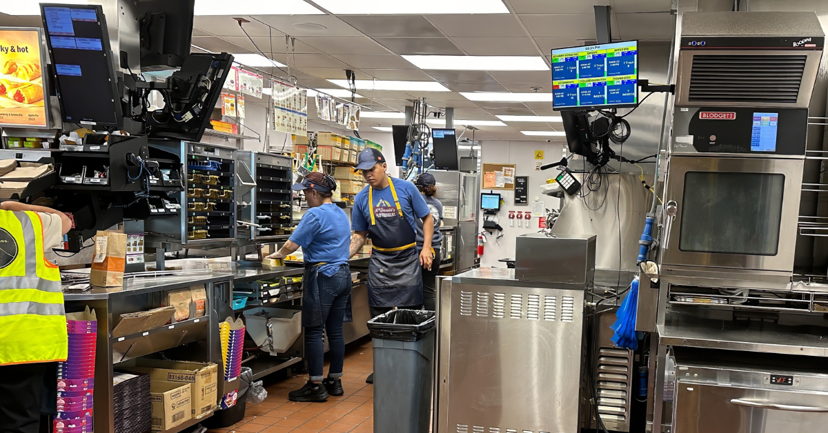 Colorado, Nebraska e outros 10 estados estão em alerta após o surto de E. coli do McDonald's