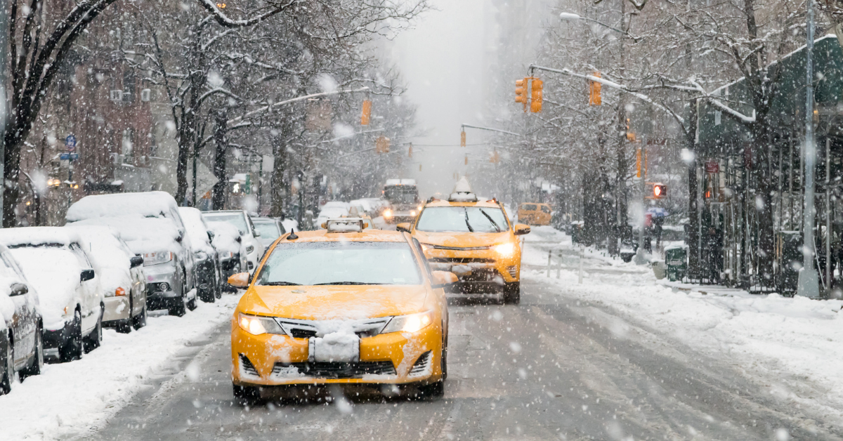 El clima invernal causa prohibiciones y avisos de viaje en todo el oeste de Nueva York