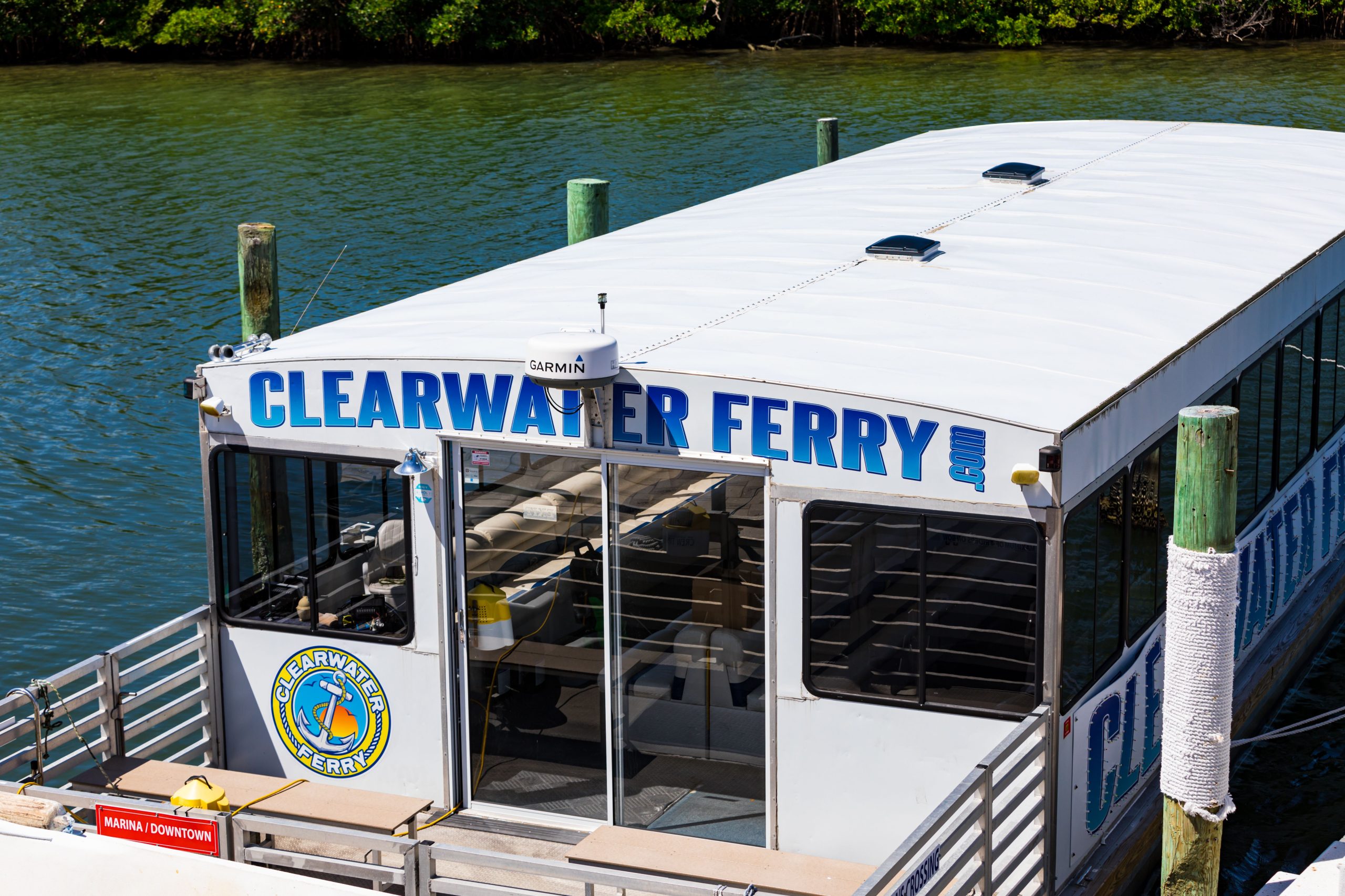 Floride: une collision de ferry de bateau et de ferry de passagers à Clearwater `` Hit and Run '' à Clearwater