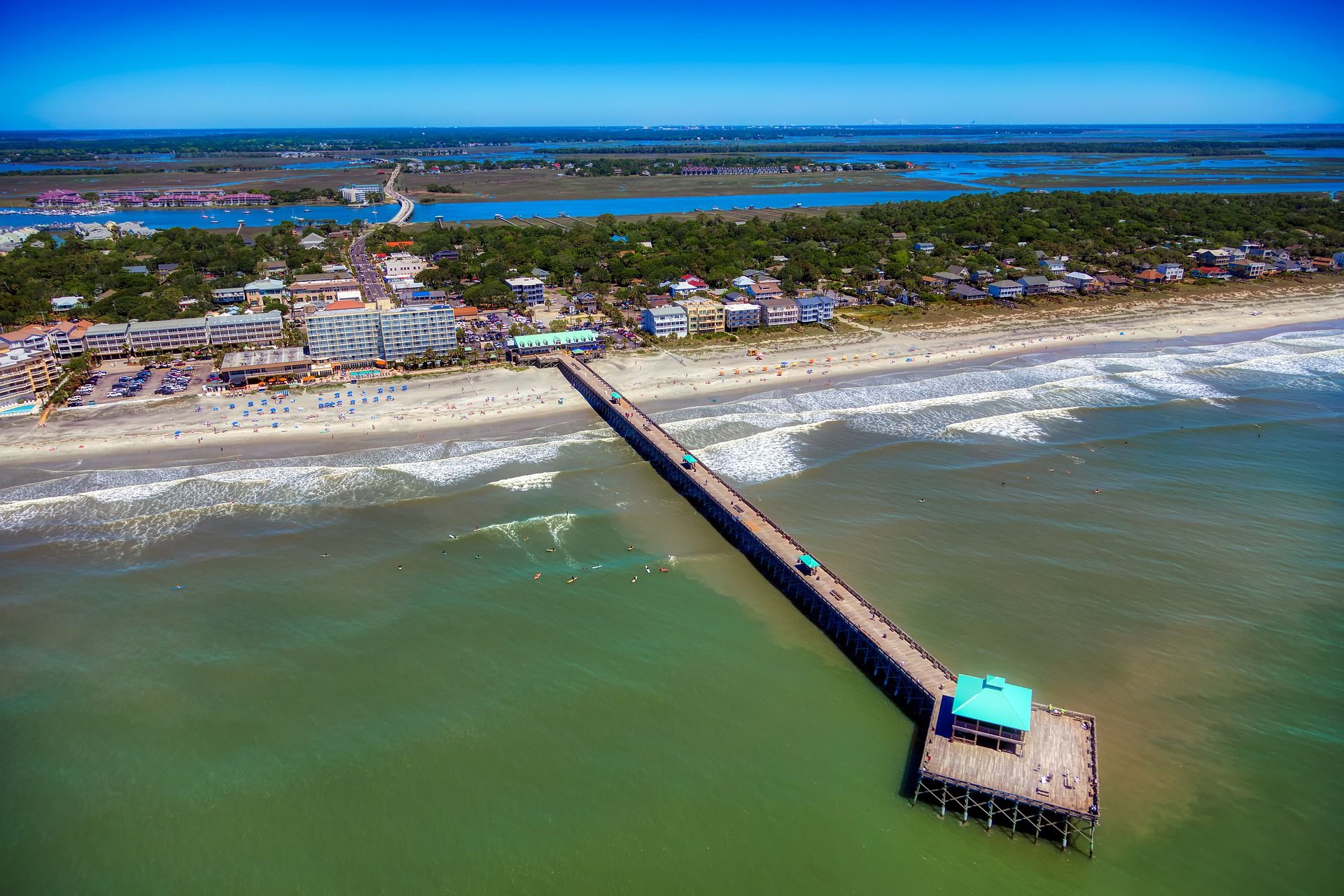 7 pequenas cidades de praia onde ainda está quente no outono