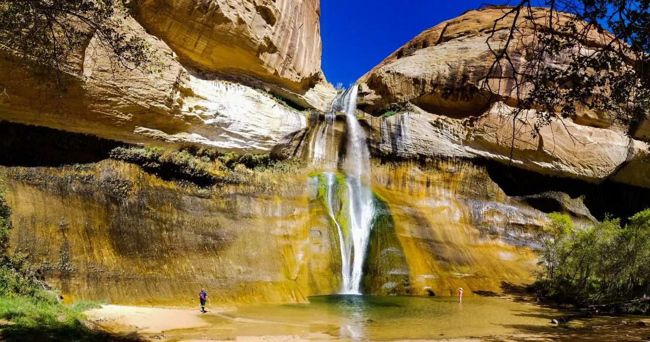 7 increíbles viajes por carretera de un día a las ciudades con cascadas