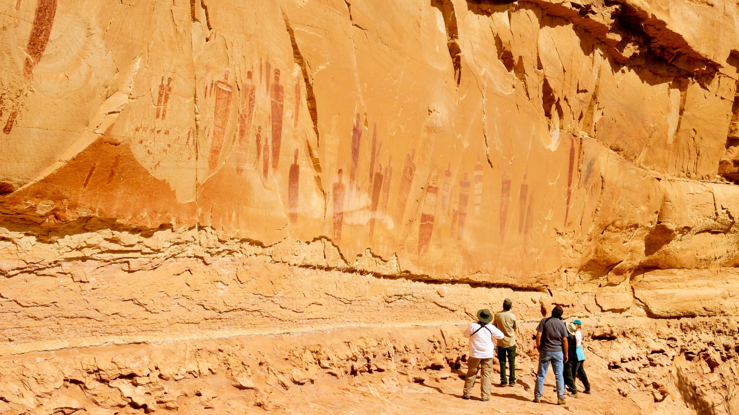 10 locais antigos de petróglifos em parques nacionais que vale a pena visitar