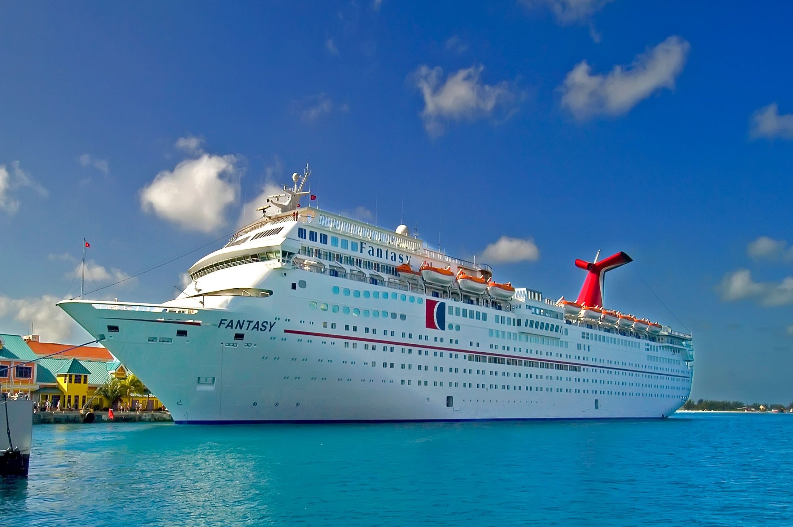 Les croiseurs défendent la ligne de croisière du carnaval sur l'incident de l'ascenseur