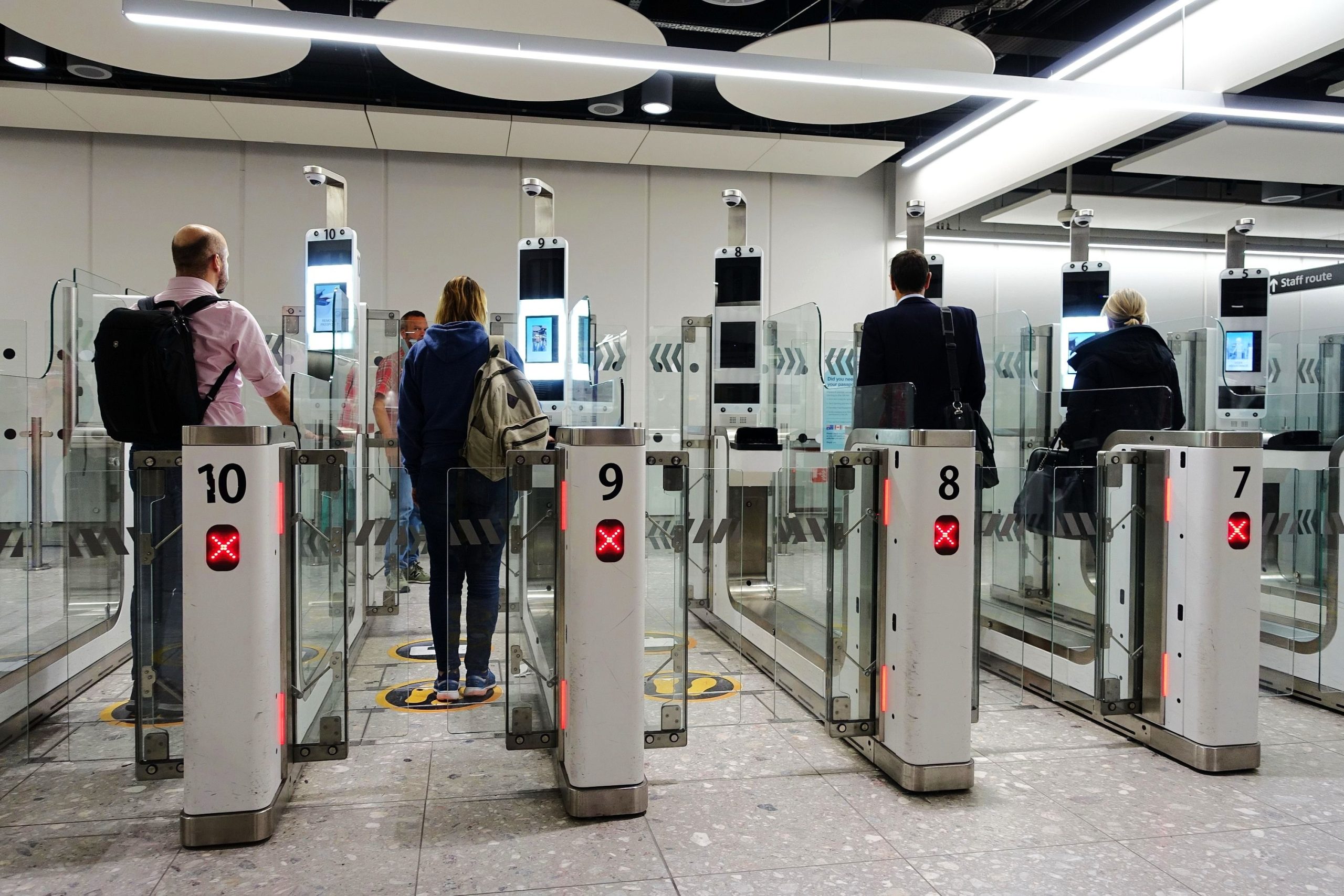 El trabajador de la TSA niega al pasajero el derecho de optar por no recibir el reconocimiento facial sobre un error común