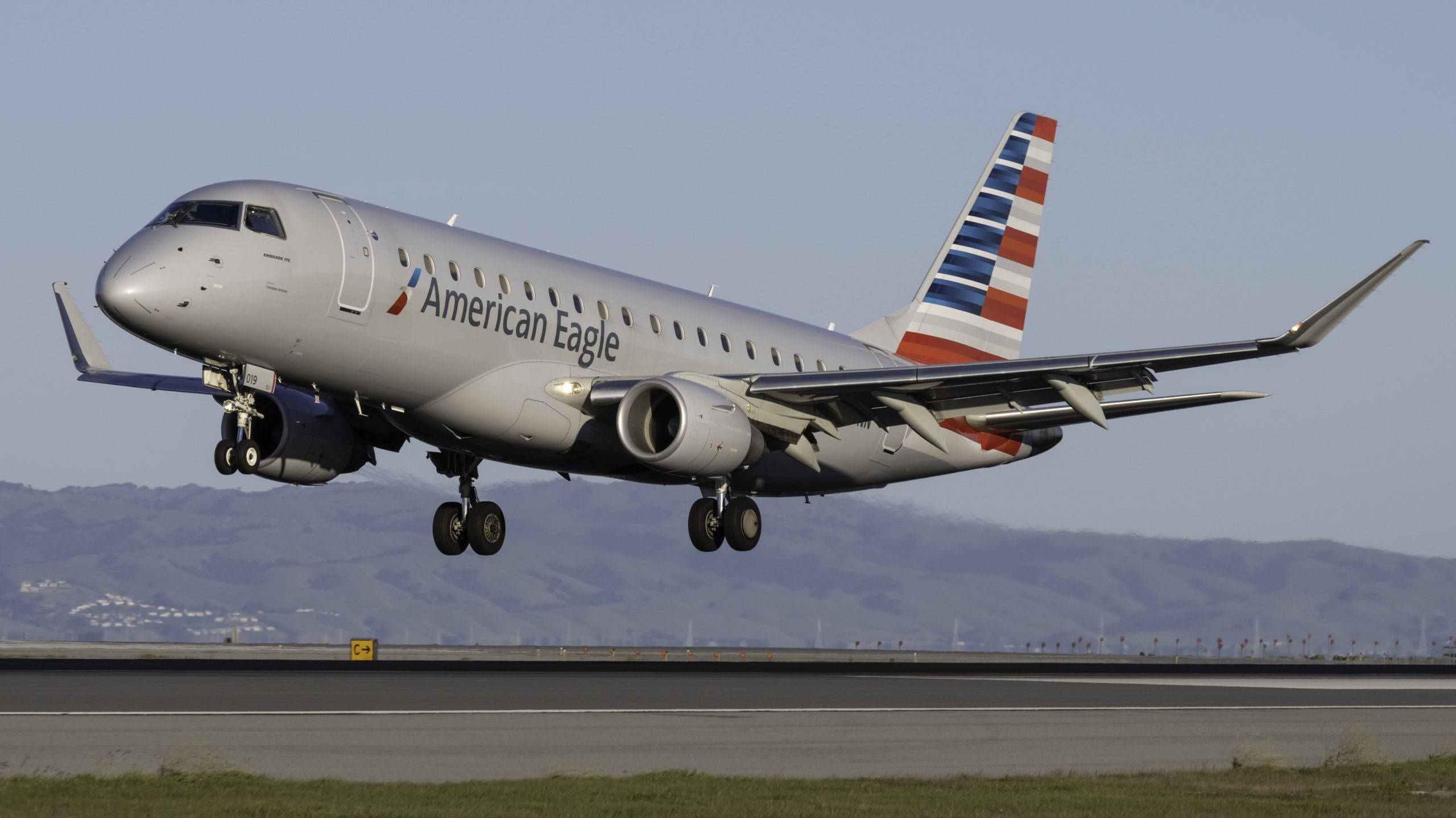 L'opération régionale d'American Airlines se développe avec 33 nouveaux Embraer E175